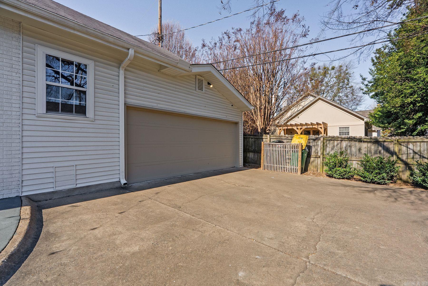 5416 Country Club Blvd  Little Rock, AR