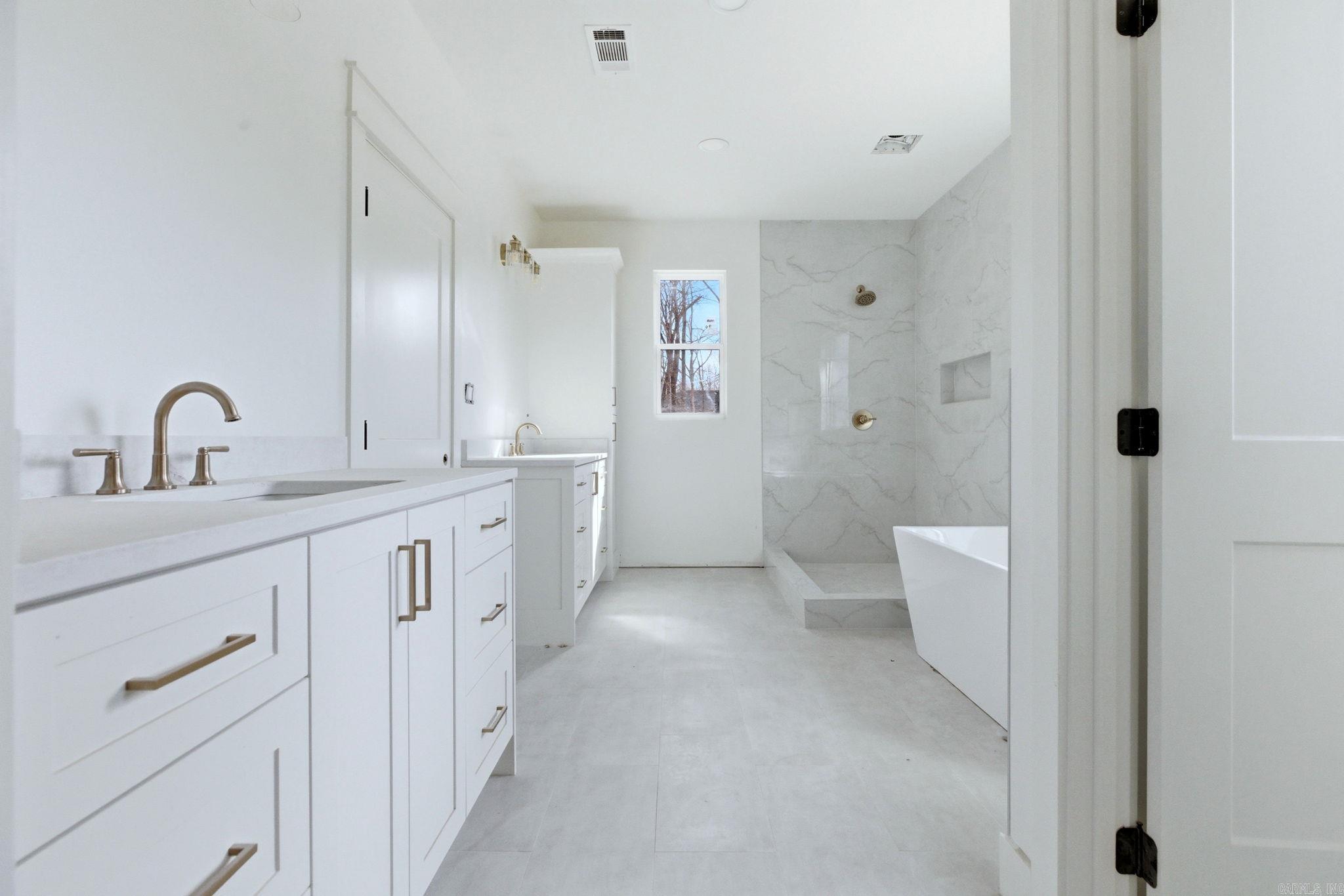 400 Kale Cove Benton, AR 72019