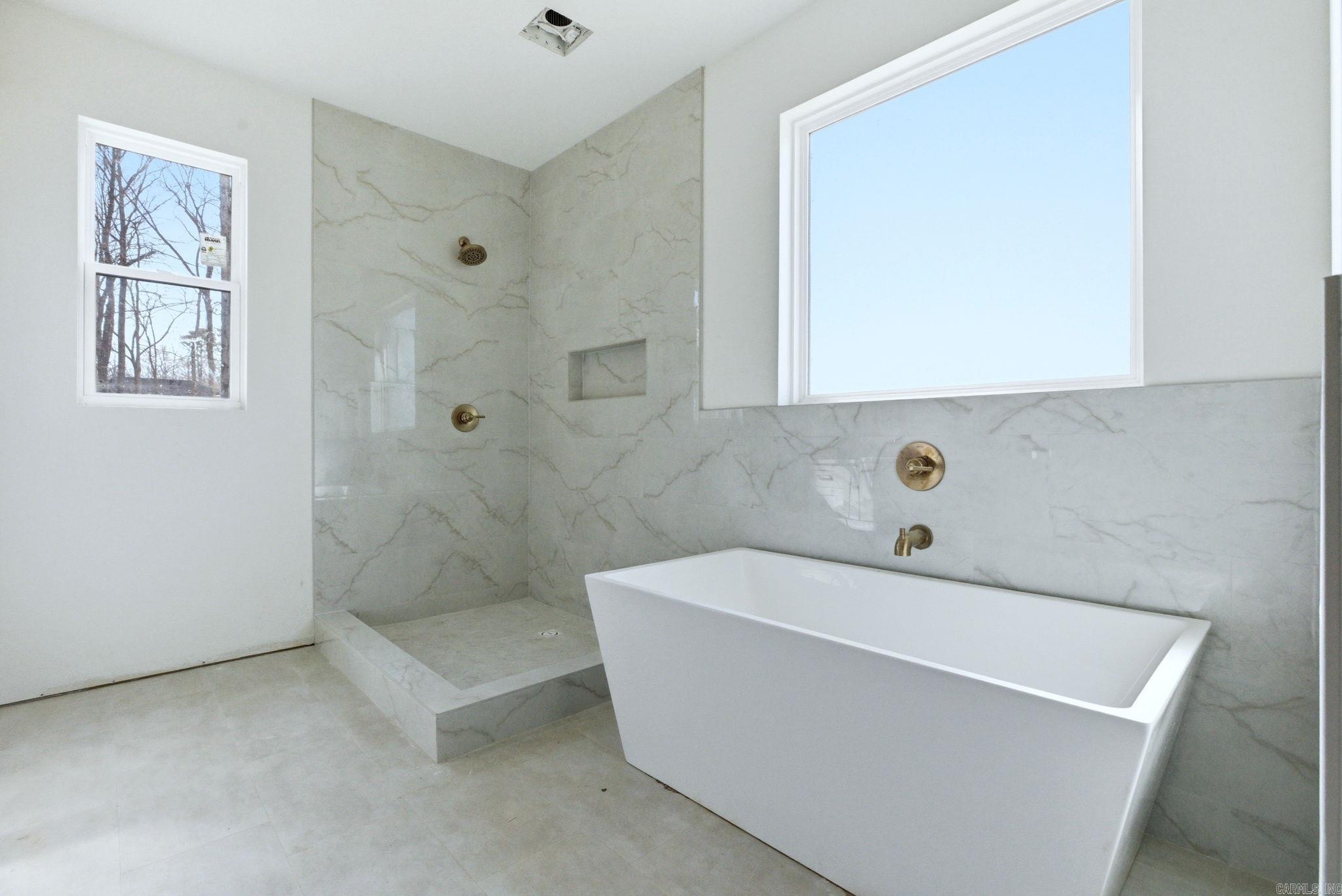 400 Kale Cove Benton, AR 72019