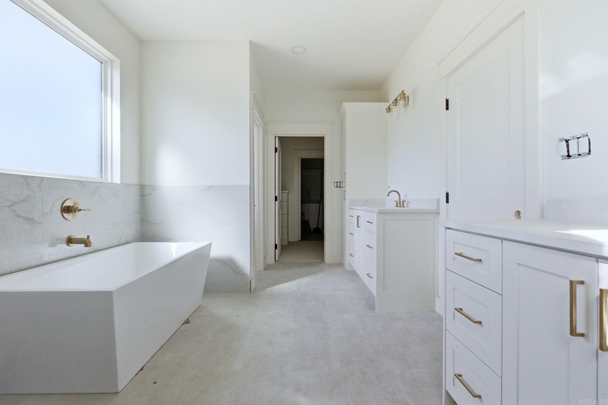 400 Kale Cove Benton, AR 72019