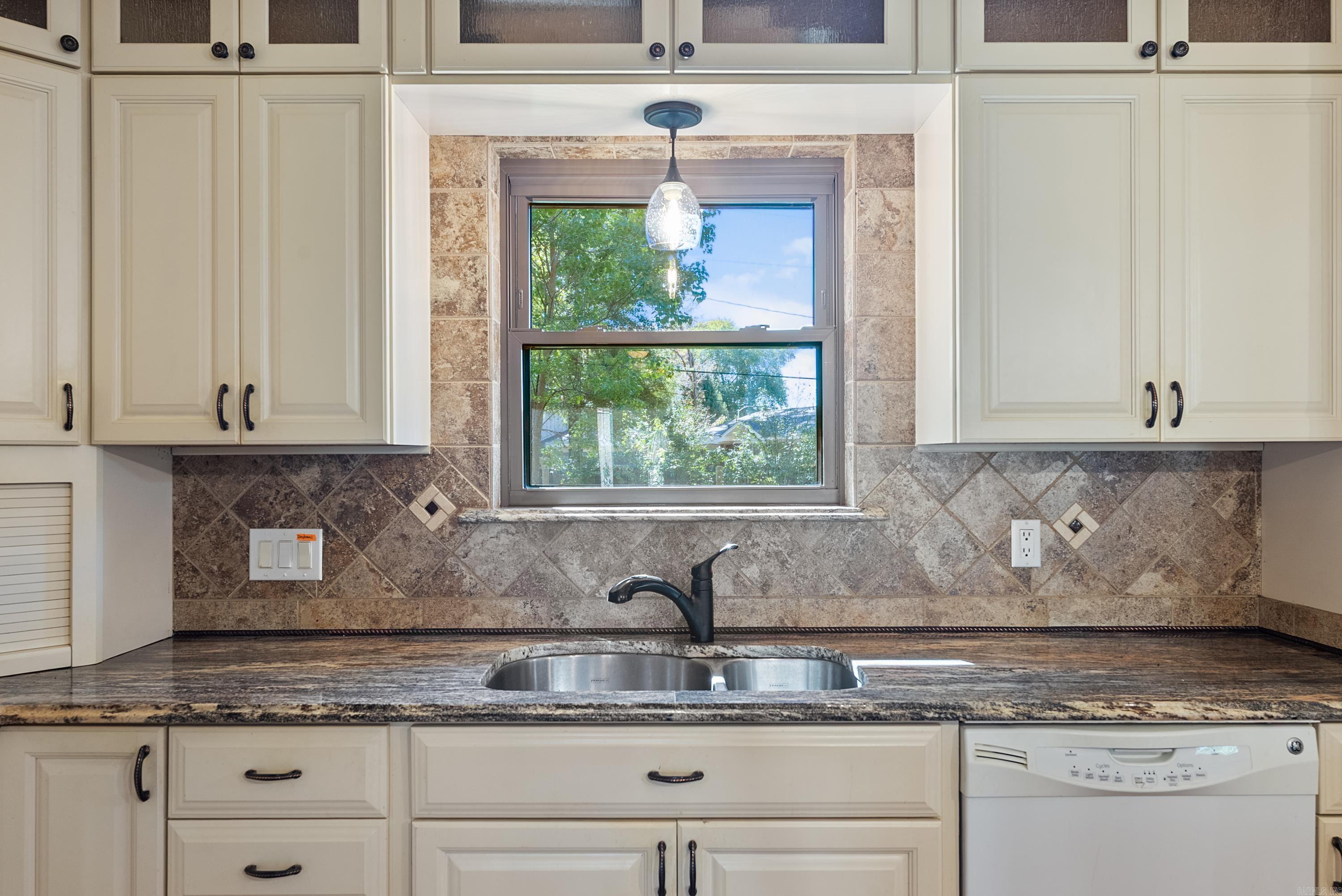 13 Oakdale Dr Conway, AR 72034