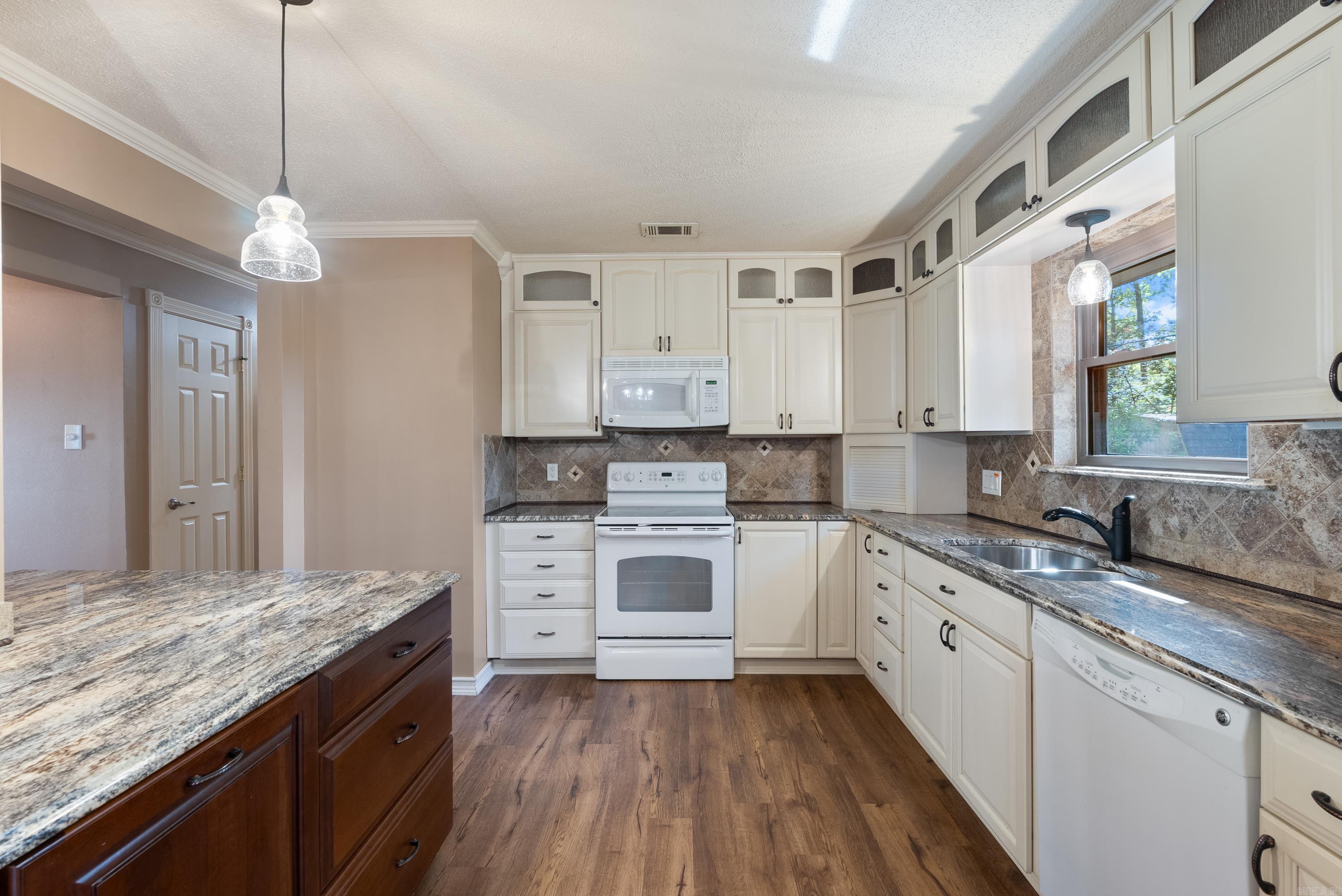 13 Oakdale Dr Conway, AR 72034