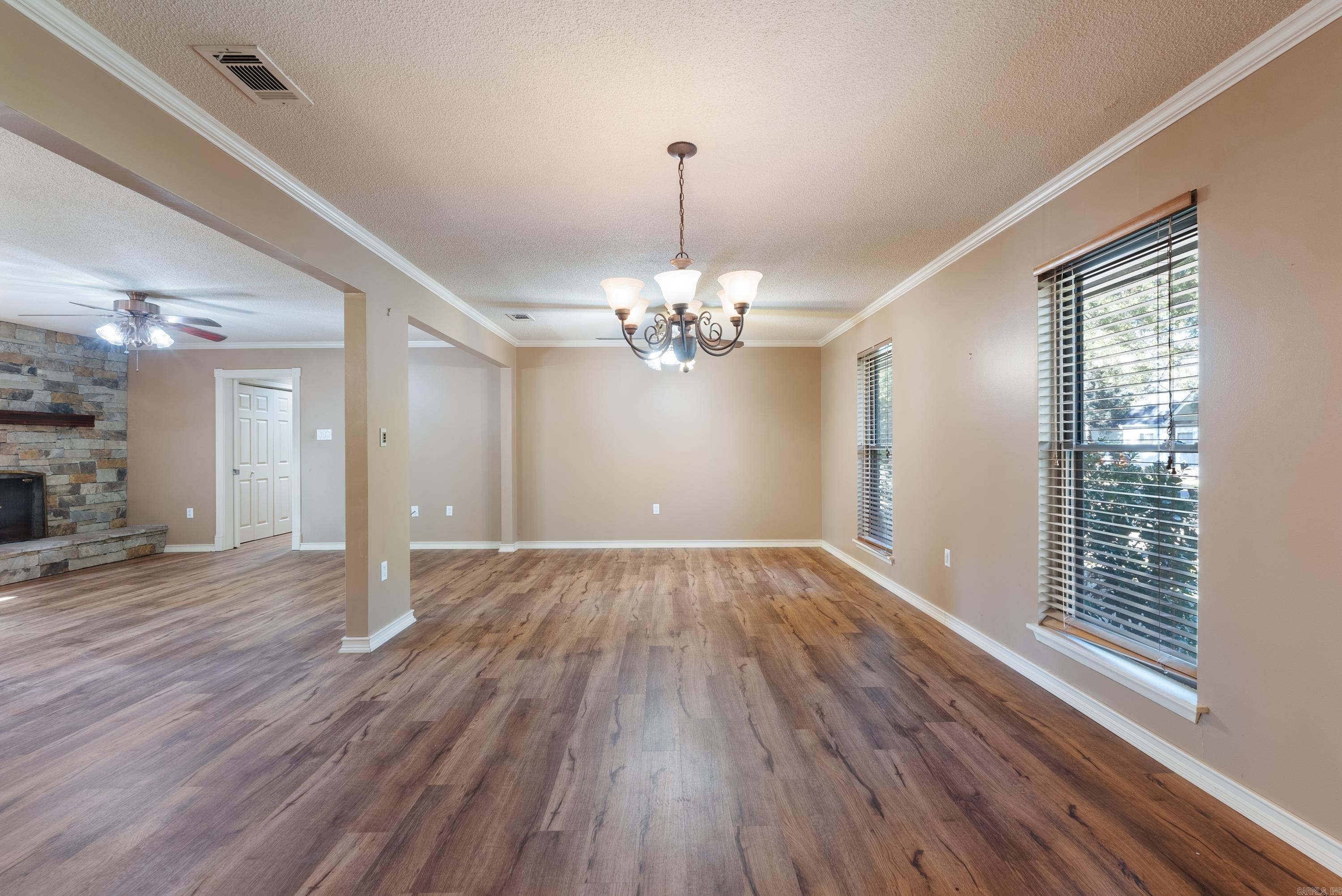 13 Oakdale Dr Conway, AR 72034