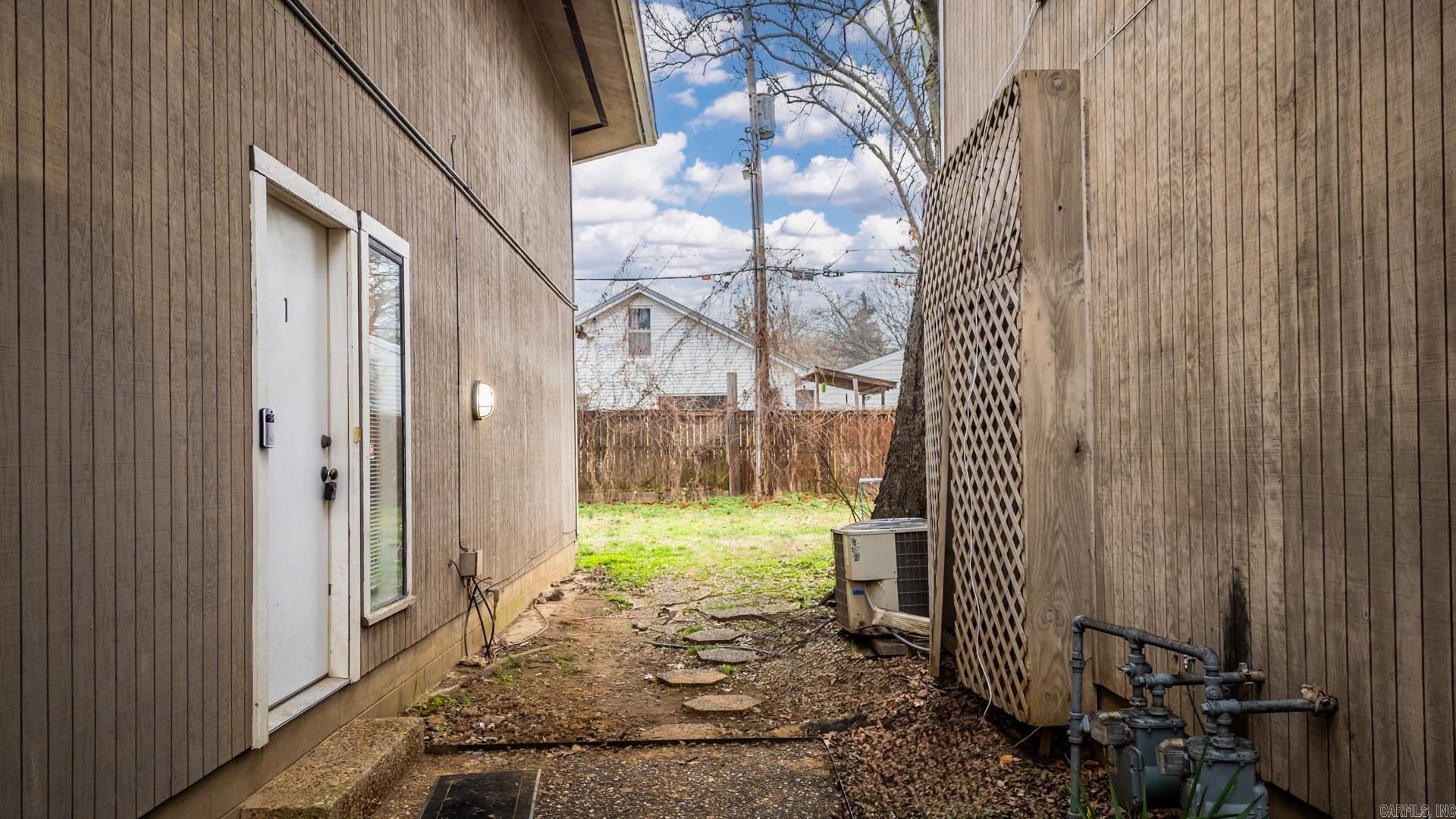 5522 & 5524 B  Little Rock, AR