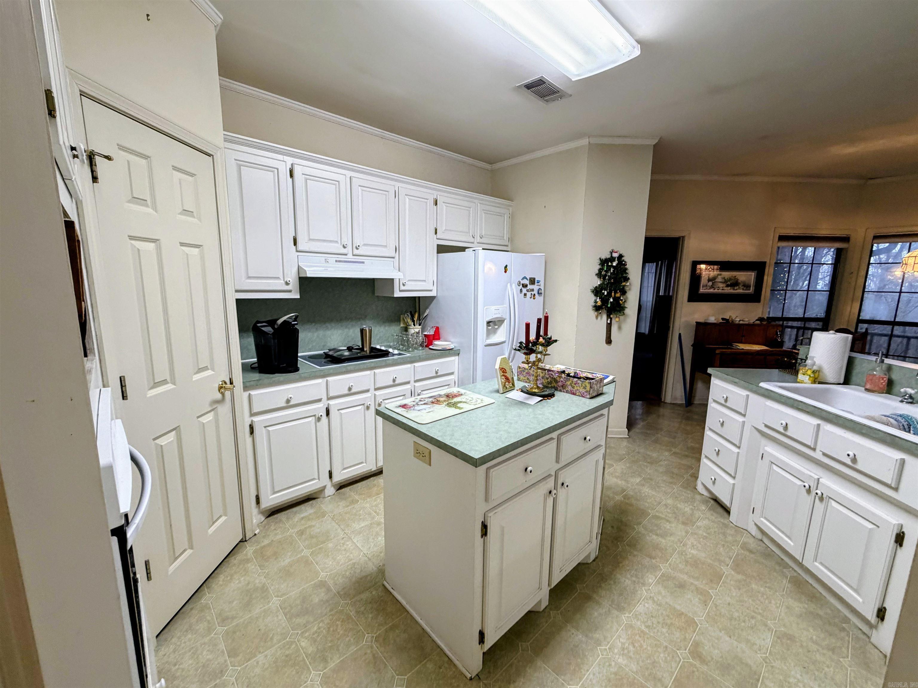 1325 Ridgeview Camden, AR 71701