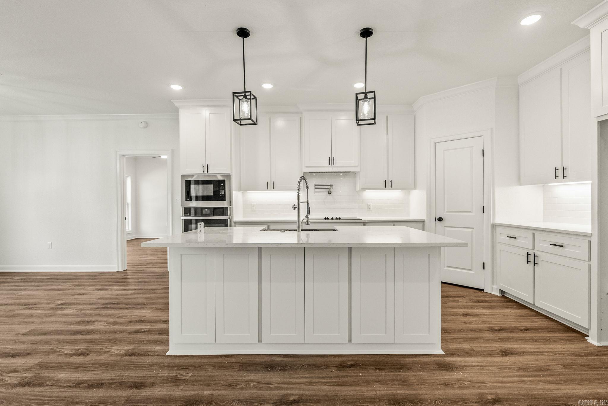 1 Moonlight  Morrilton, AR