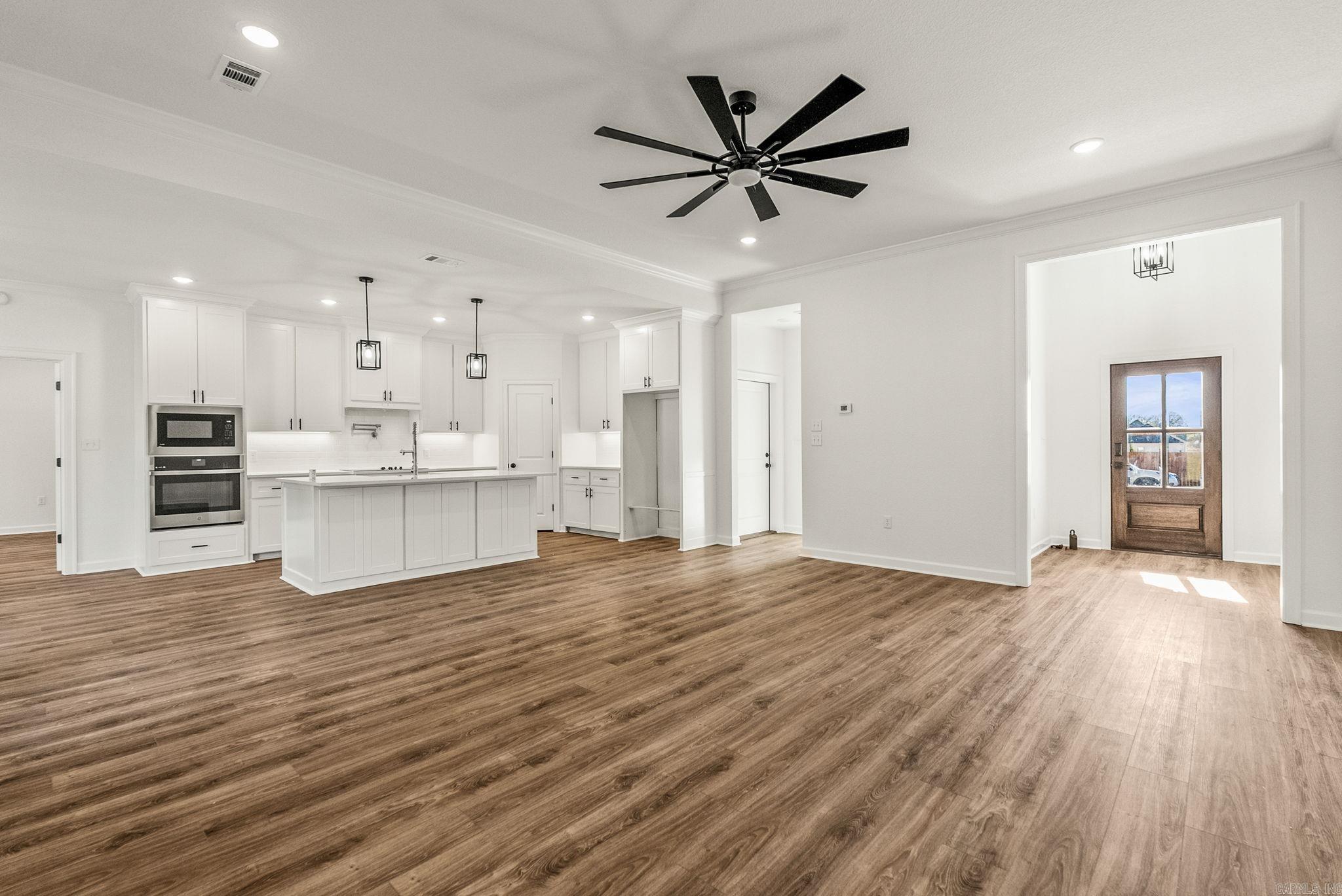 1 Moonlight  Morrilton, AR