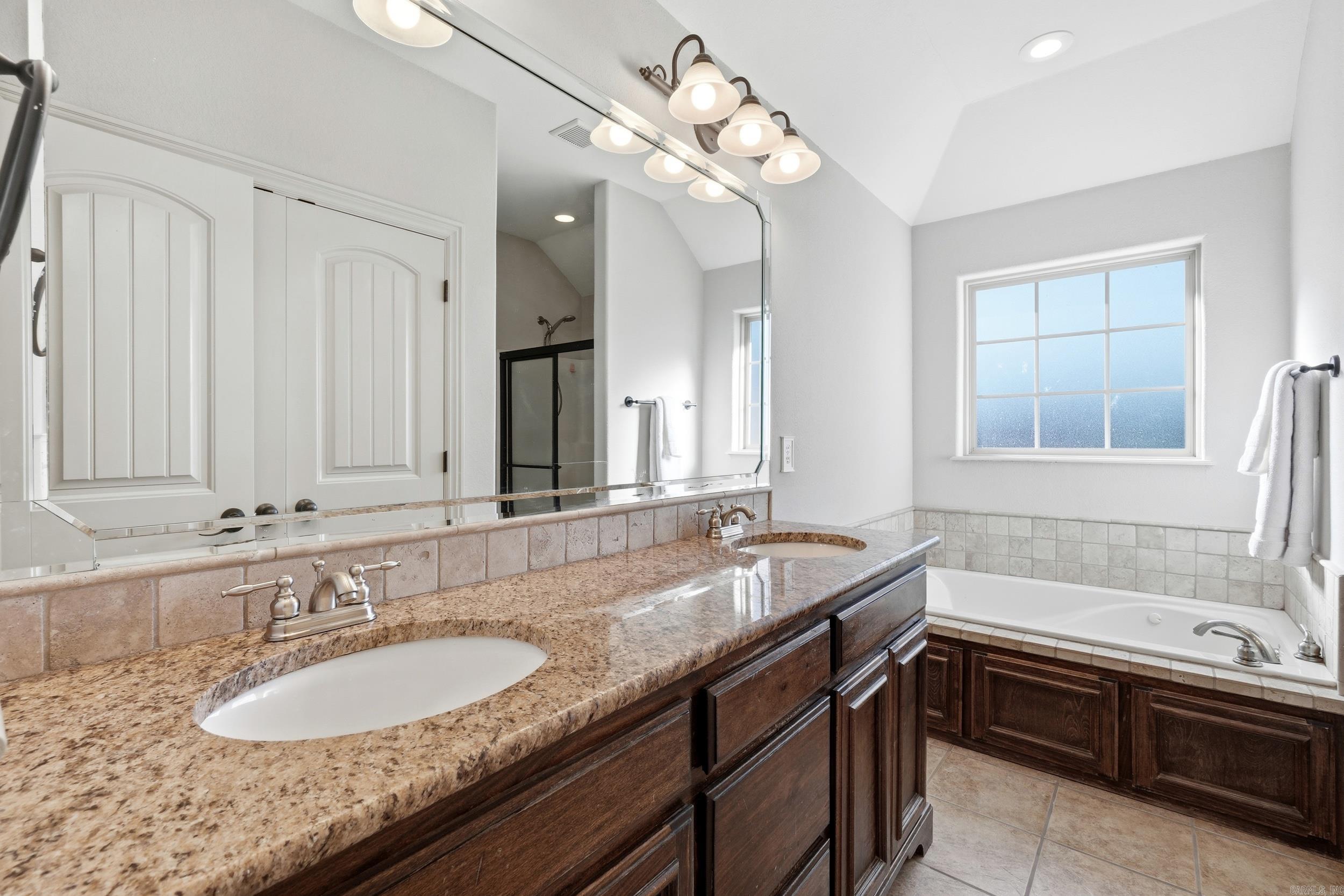 3004 SW Calm Ridge Rd  Bentonville, AR