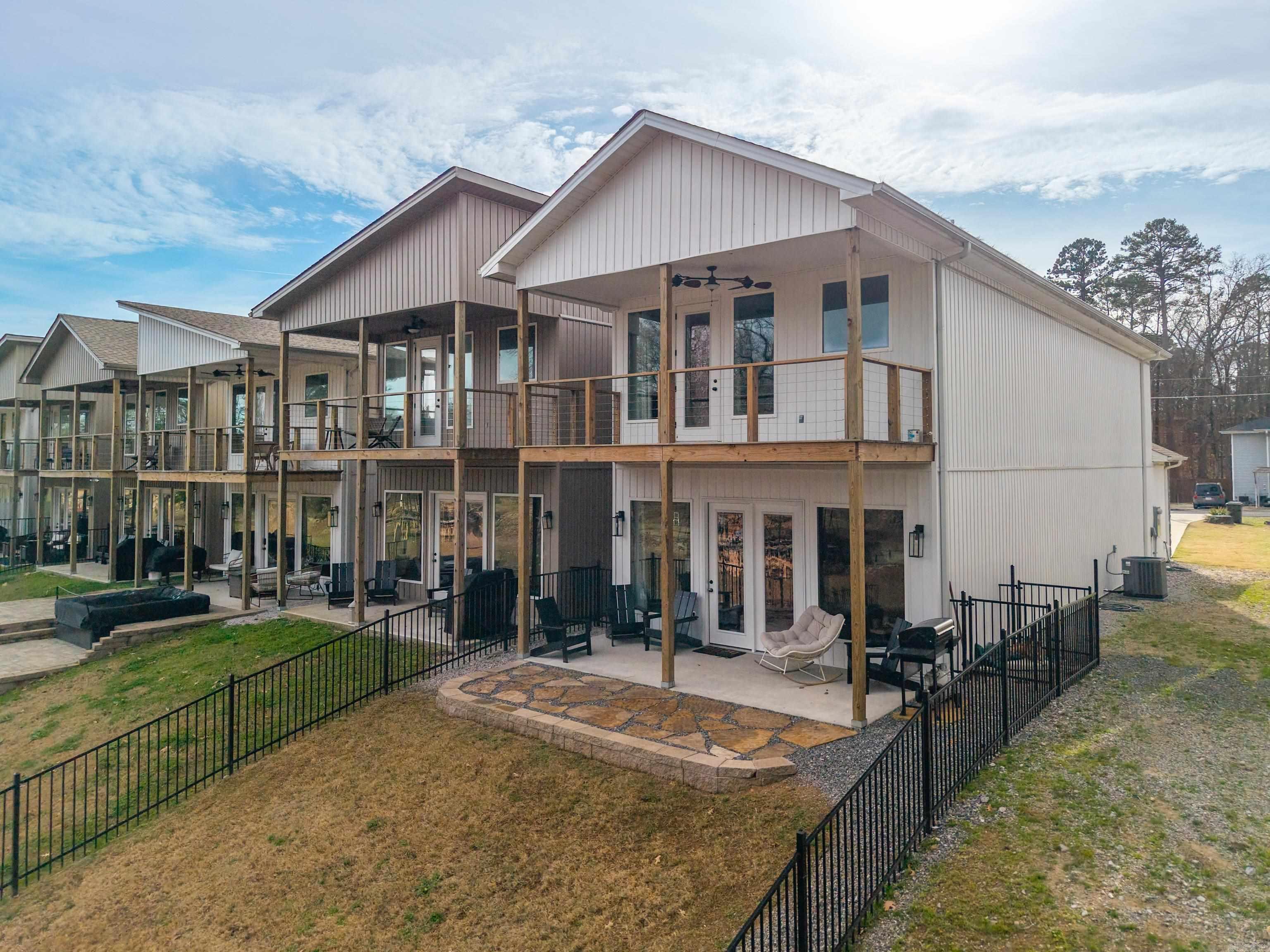 215 Long Beach  Hot Springs, AR