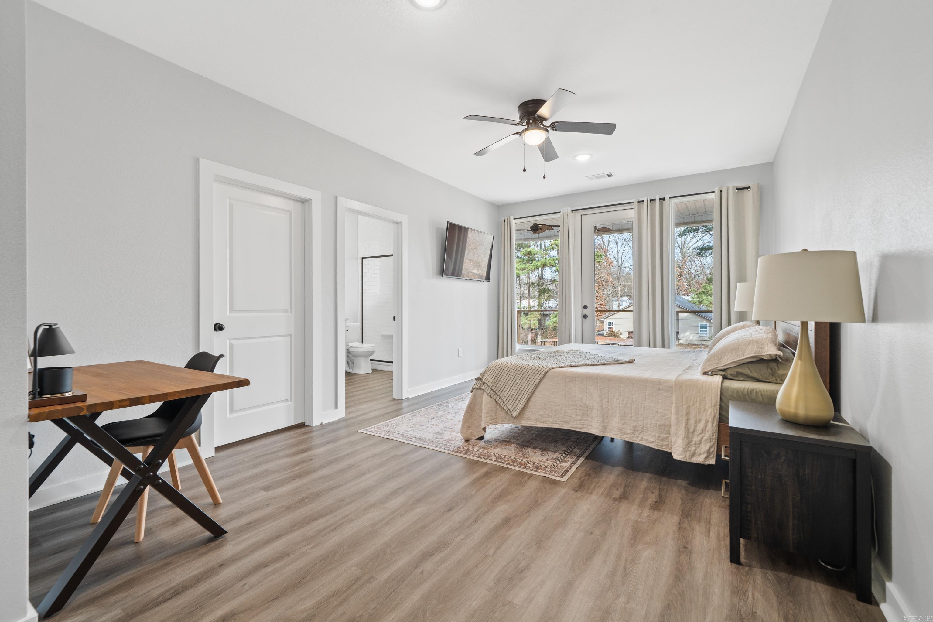 215 Long Beach  Hot Springs, AR