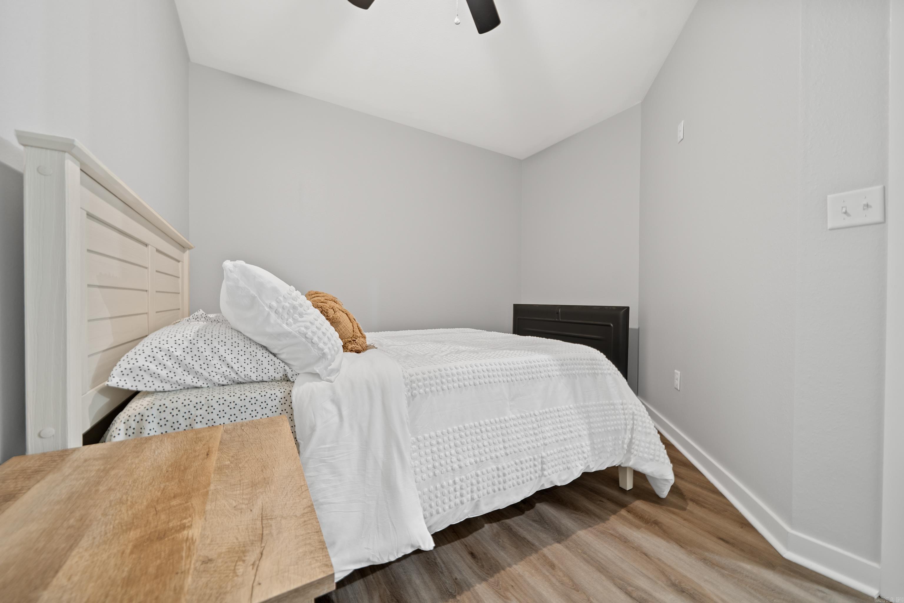 215 Long Beach  Hot Springs, AR