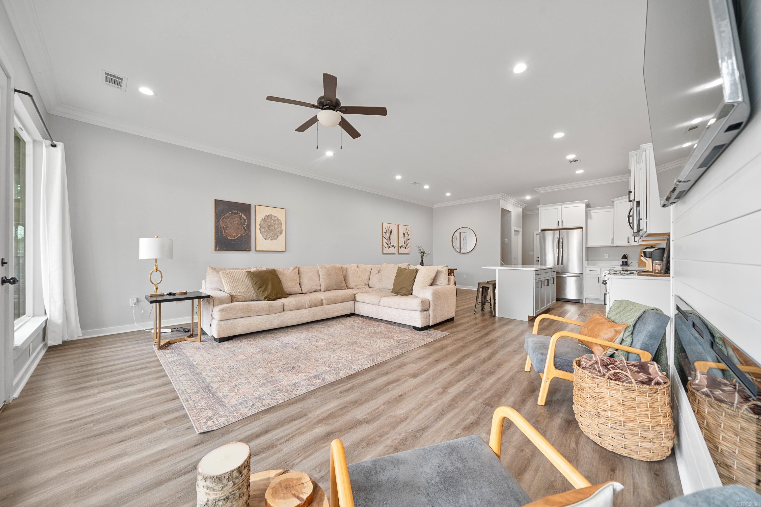 215 Long Beach  Hot Springs, AR