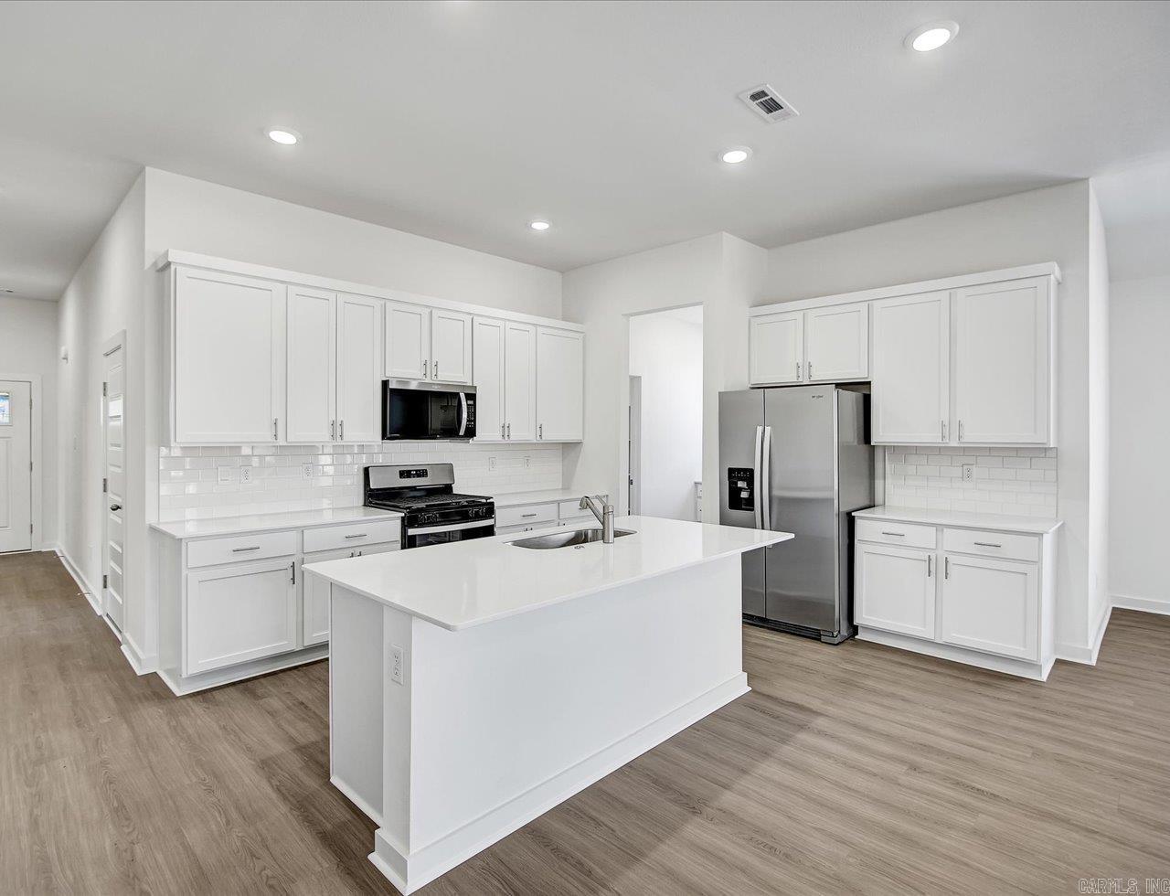 623 Riley Lane Maumelle, AR 72113