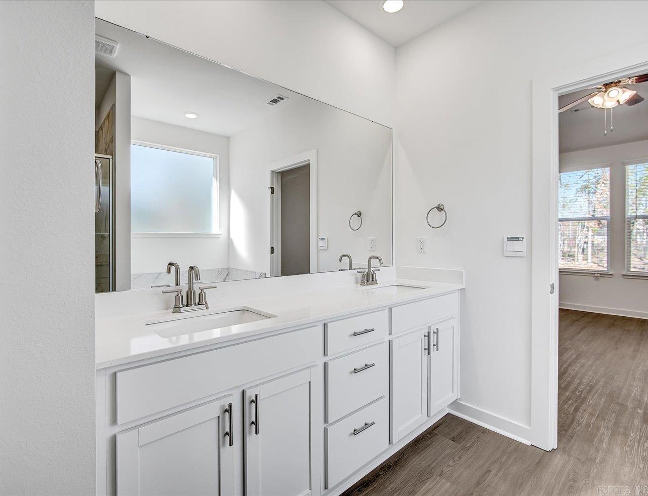 623 Riley Lane Maumelle, AR 72113