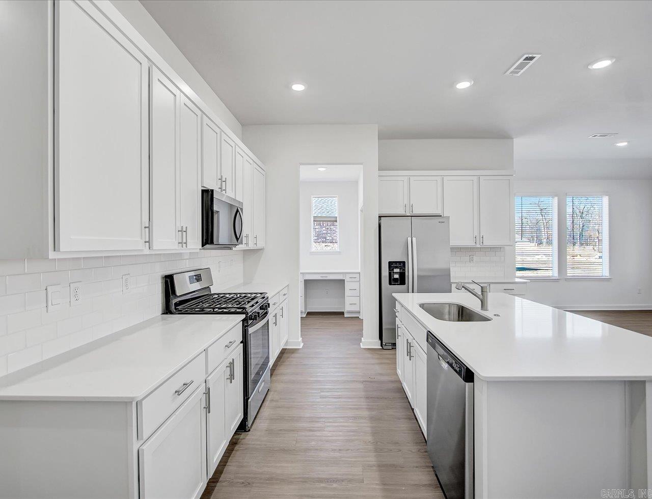 623 Riley Lane Maumelle, AR 72113