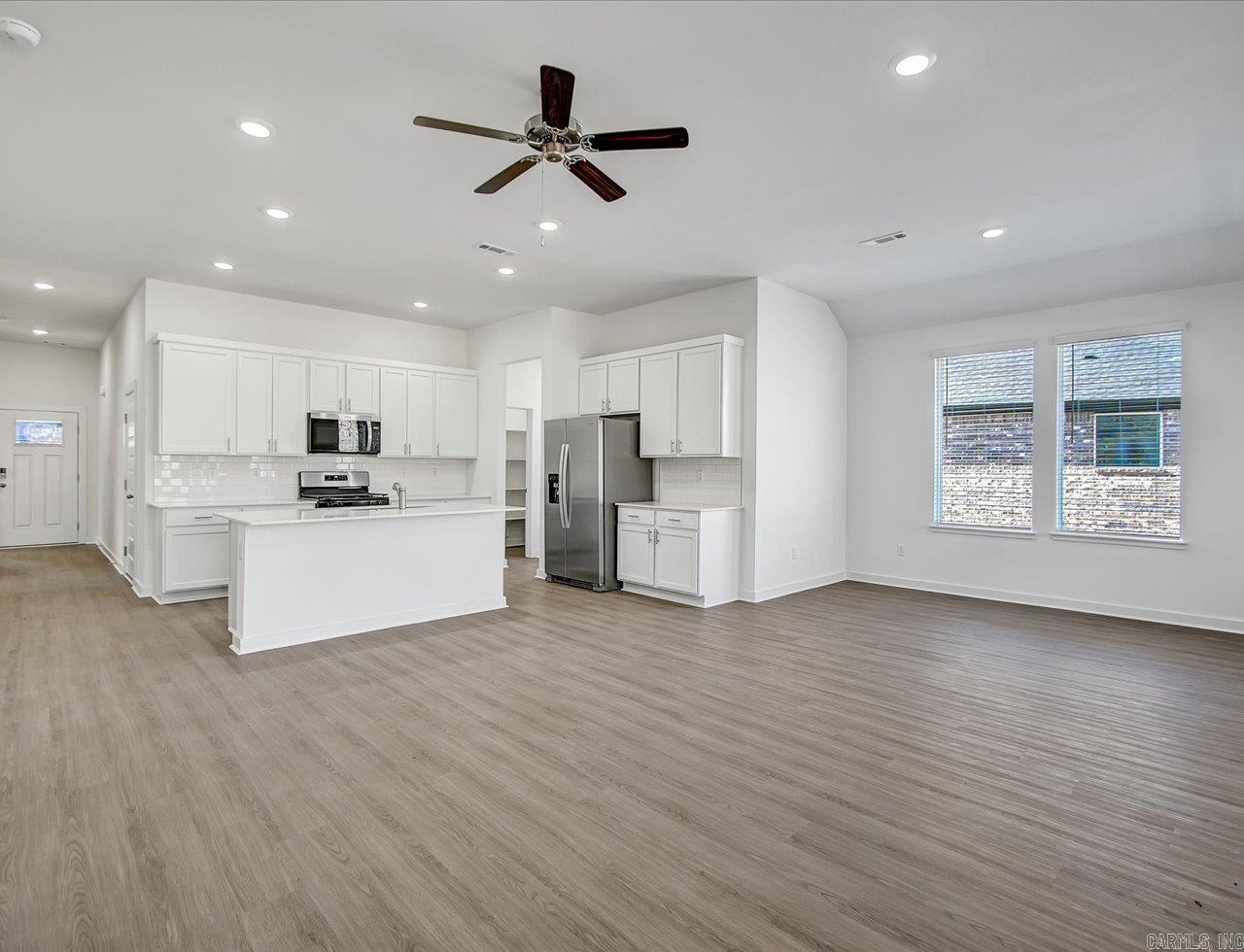 623 Riley Lane Maumelle, AR 72113