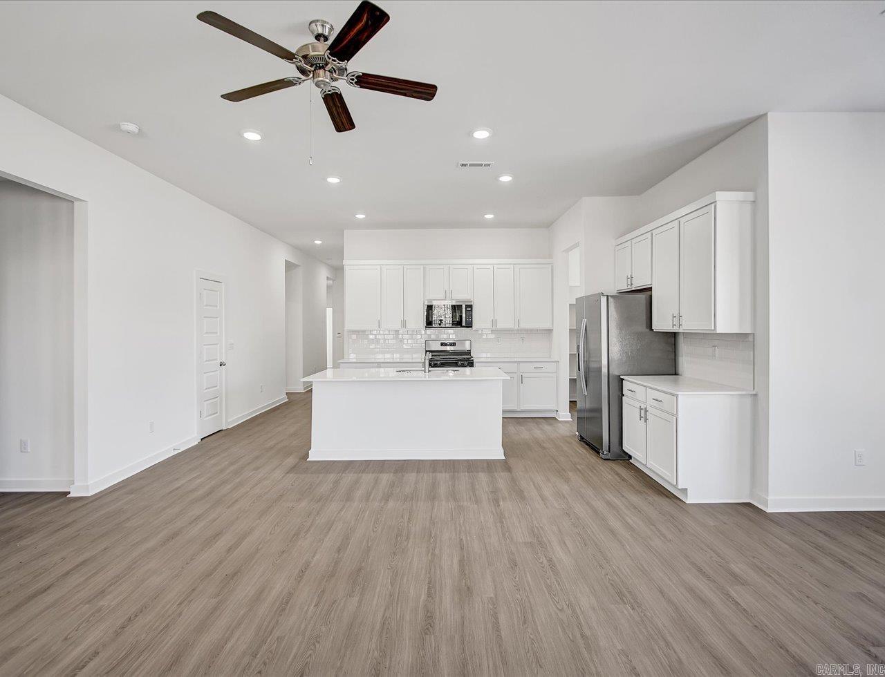 623 Riley Lane Maumelle, AR 72113