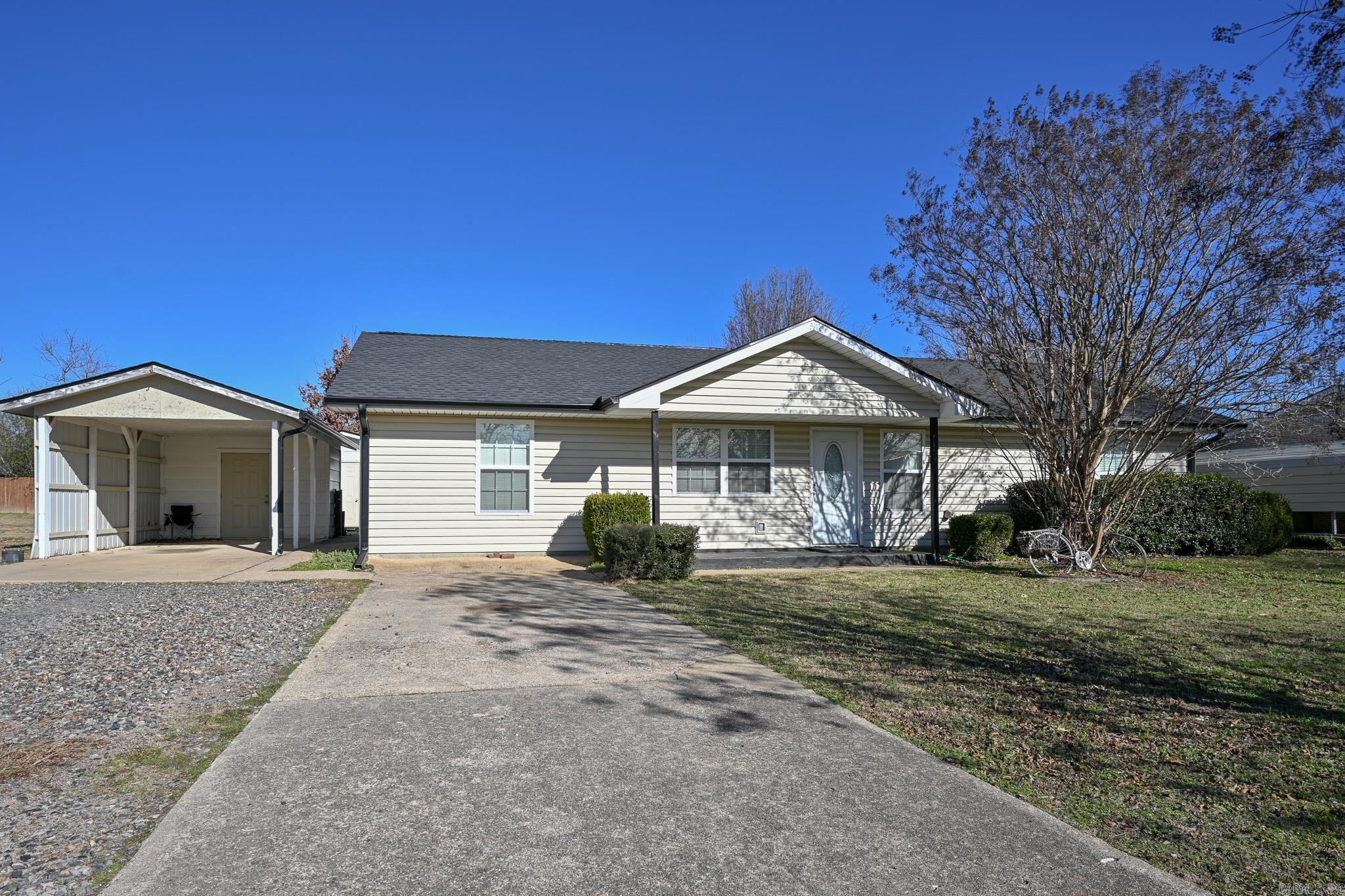 1611 Hamilton  Mena, AR