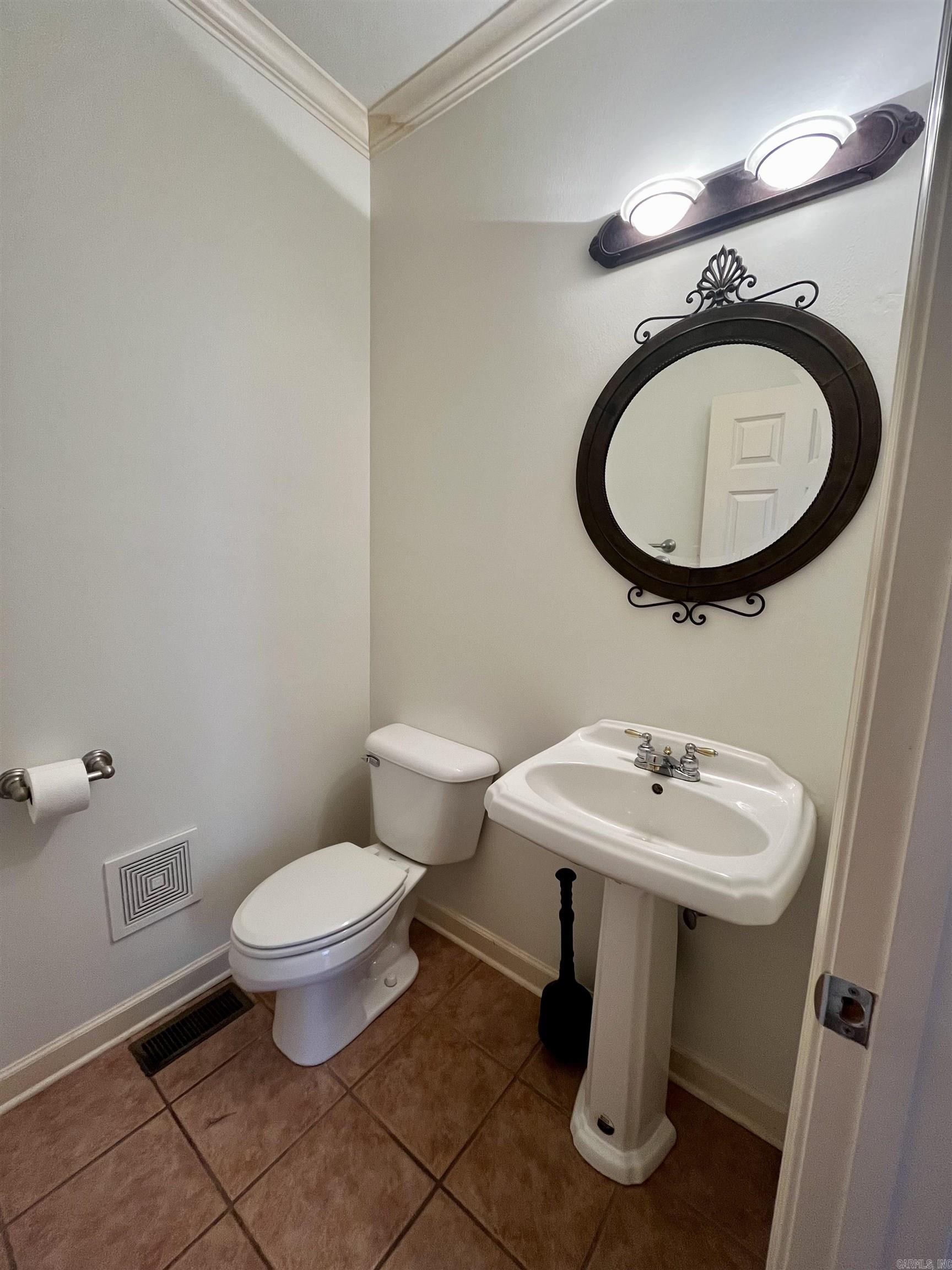 2104 Huntleigh  Little Rock, AR