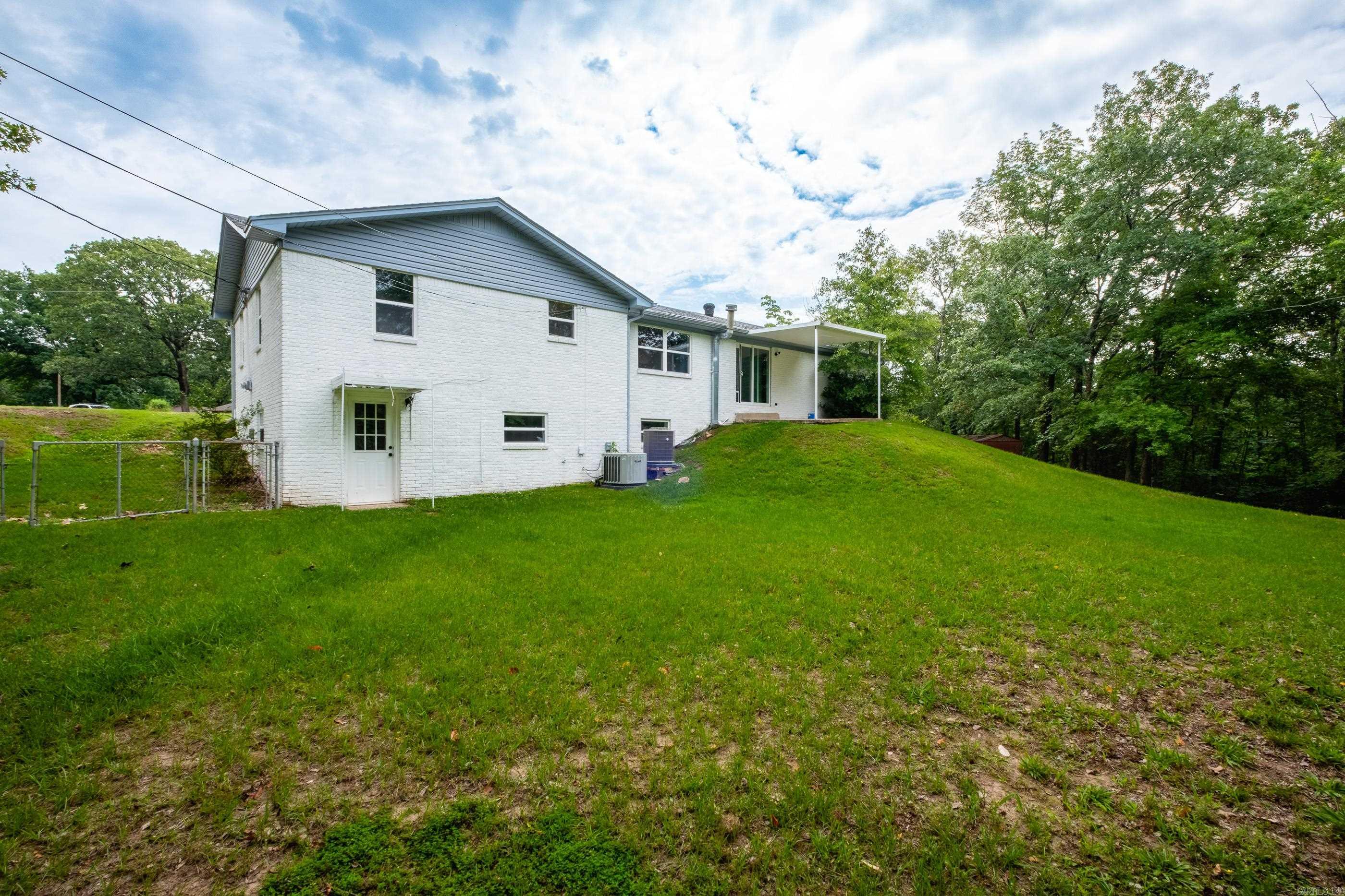 4605 N Cedar  North Little Rock, AR