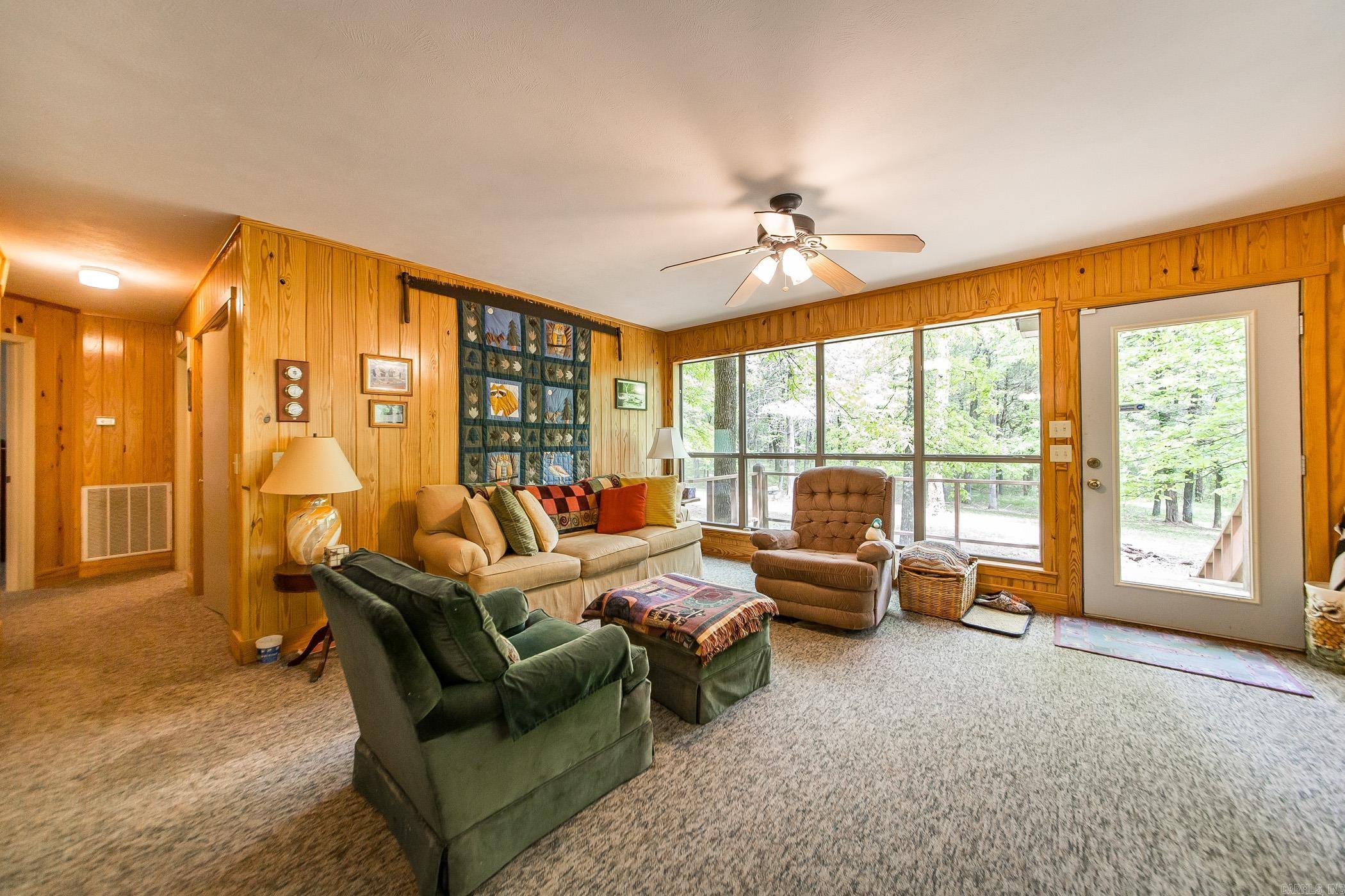 143 Hurricane Dr. Greers Ferry, AR 72067