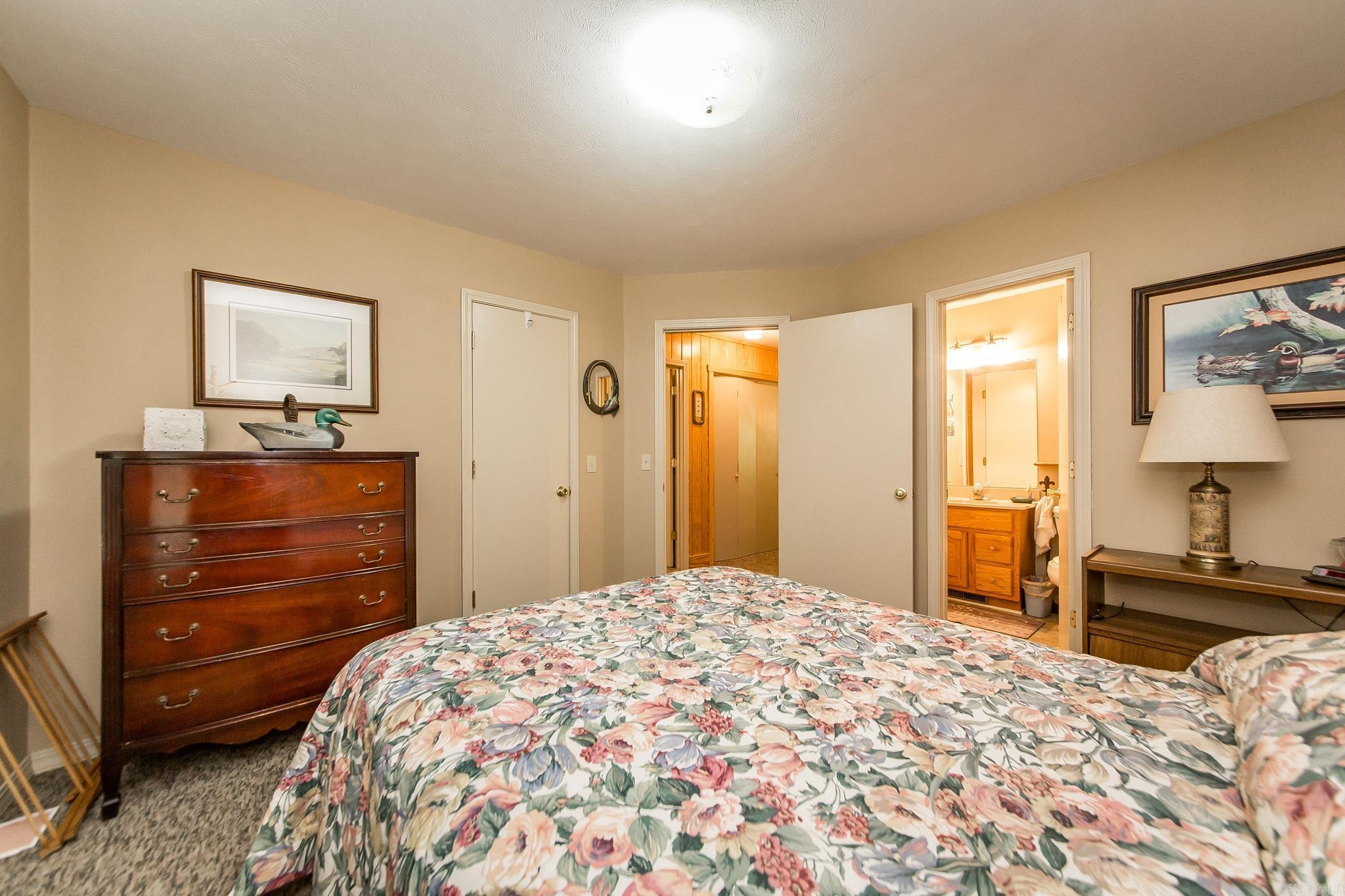 143 Hurricane Dr. Greers Ferry, AR 72067