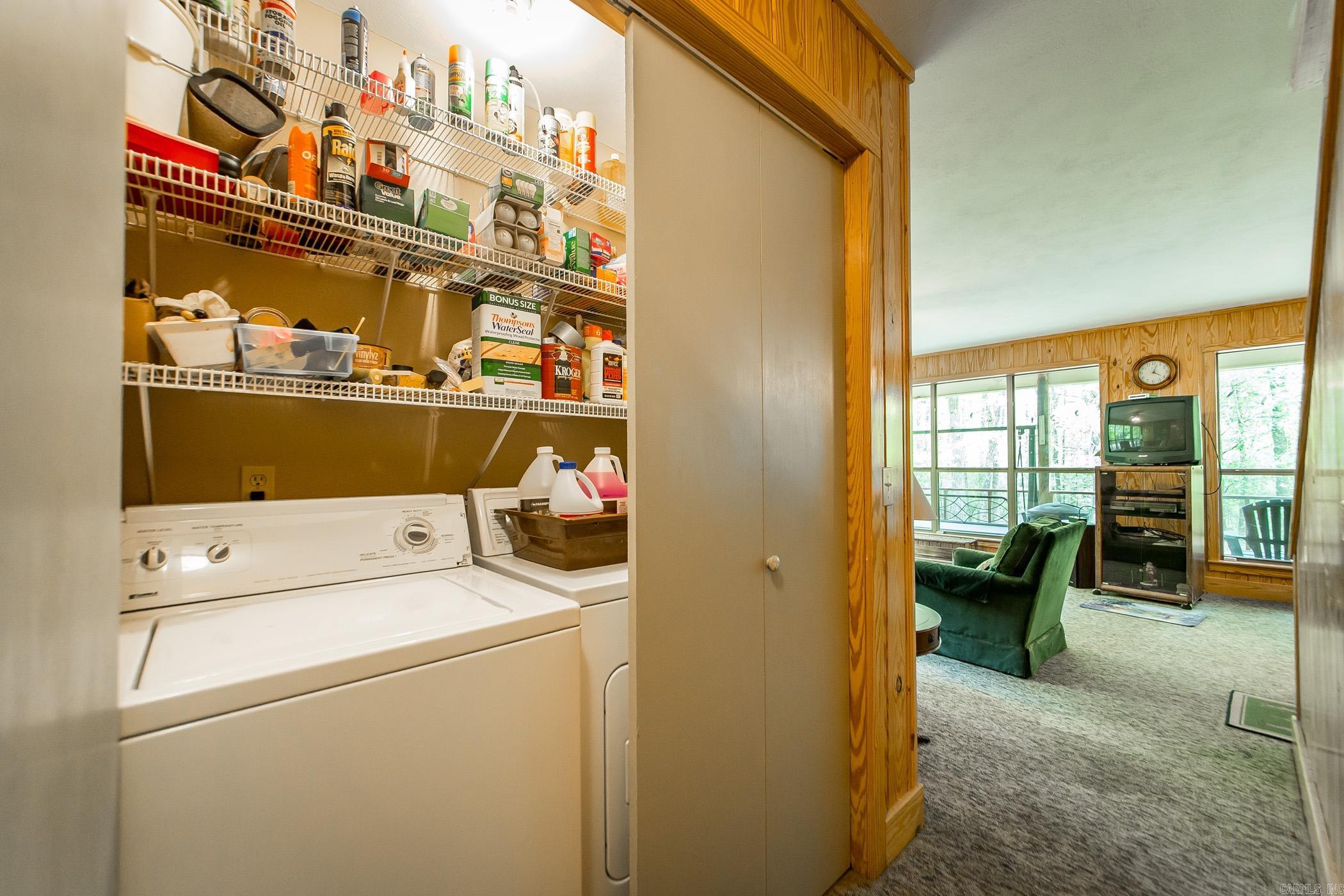 143 Hurricane Dr. Greers Ferry, AR 72067