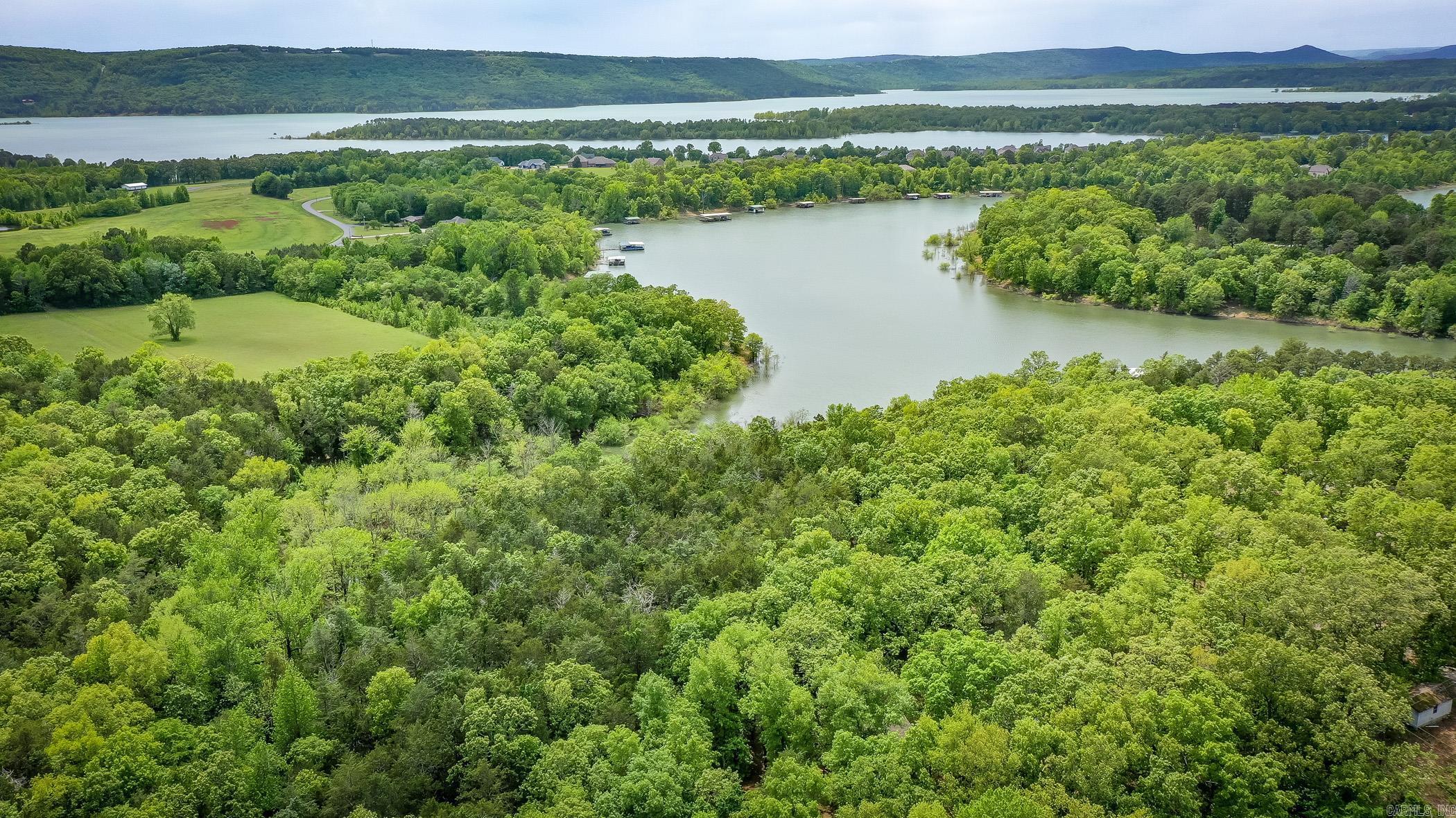 143 Hurricane Dr. Greers Ferry, AR 72067