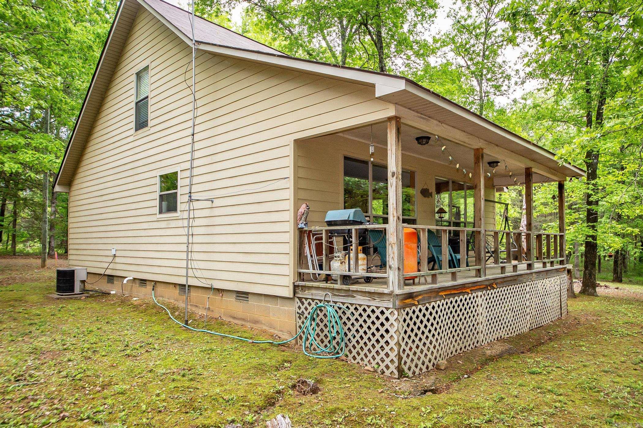 143 Hurricane Dr. Greers Ferry, AR 72067