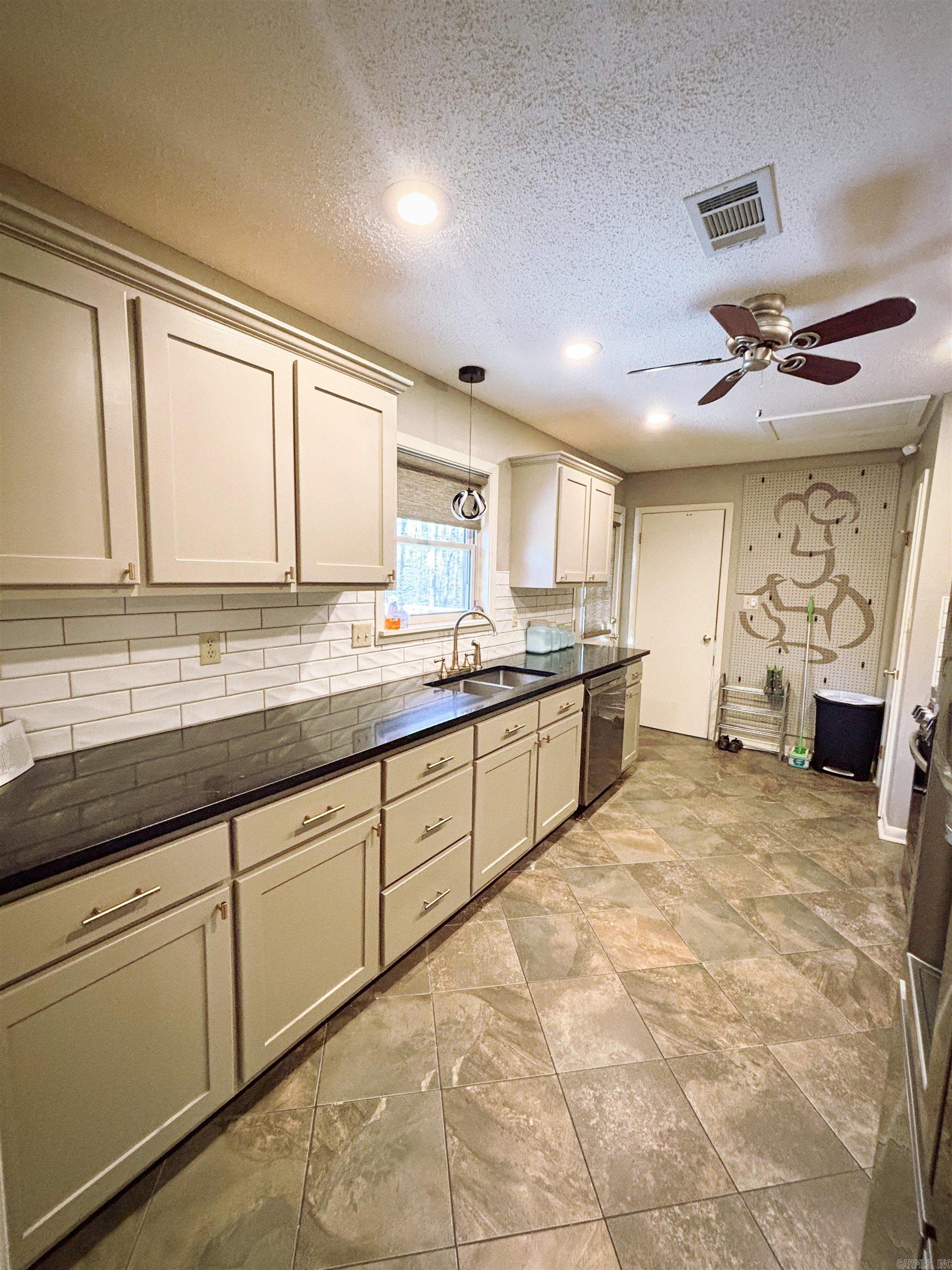 39 Dike View  Heber Springs, AR