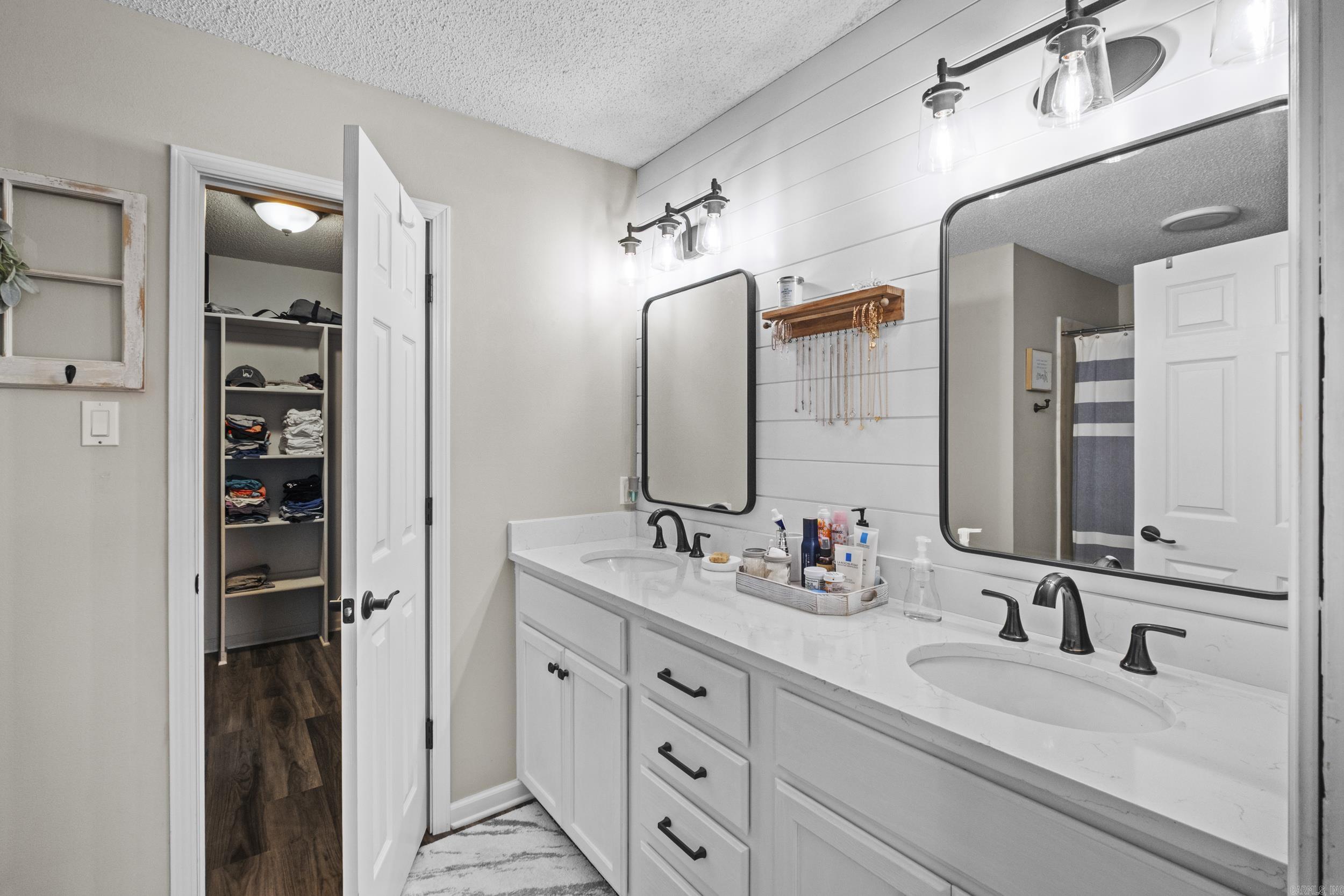 5037 Austin Lakes Cir  Sherwood, AR