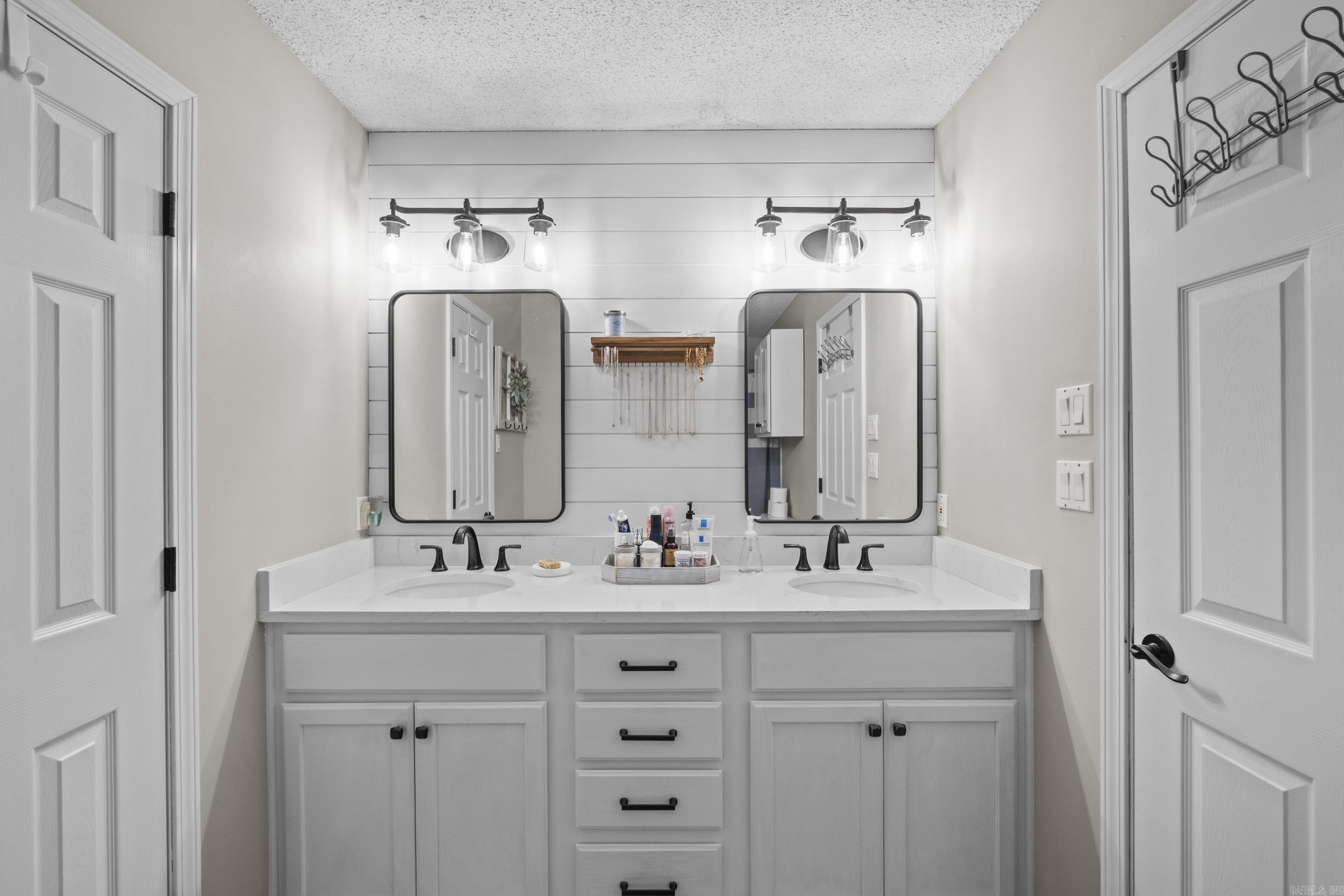 5037 Austin Lakes Cir  Sherwood, AR