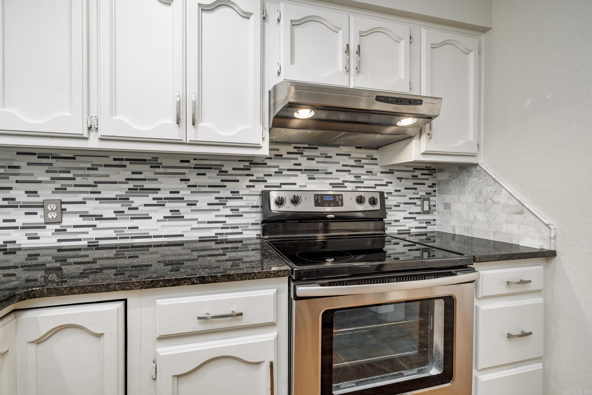 1 Gailosa  Hot Springs Village, AR