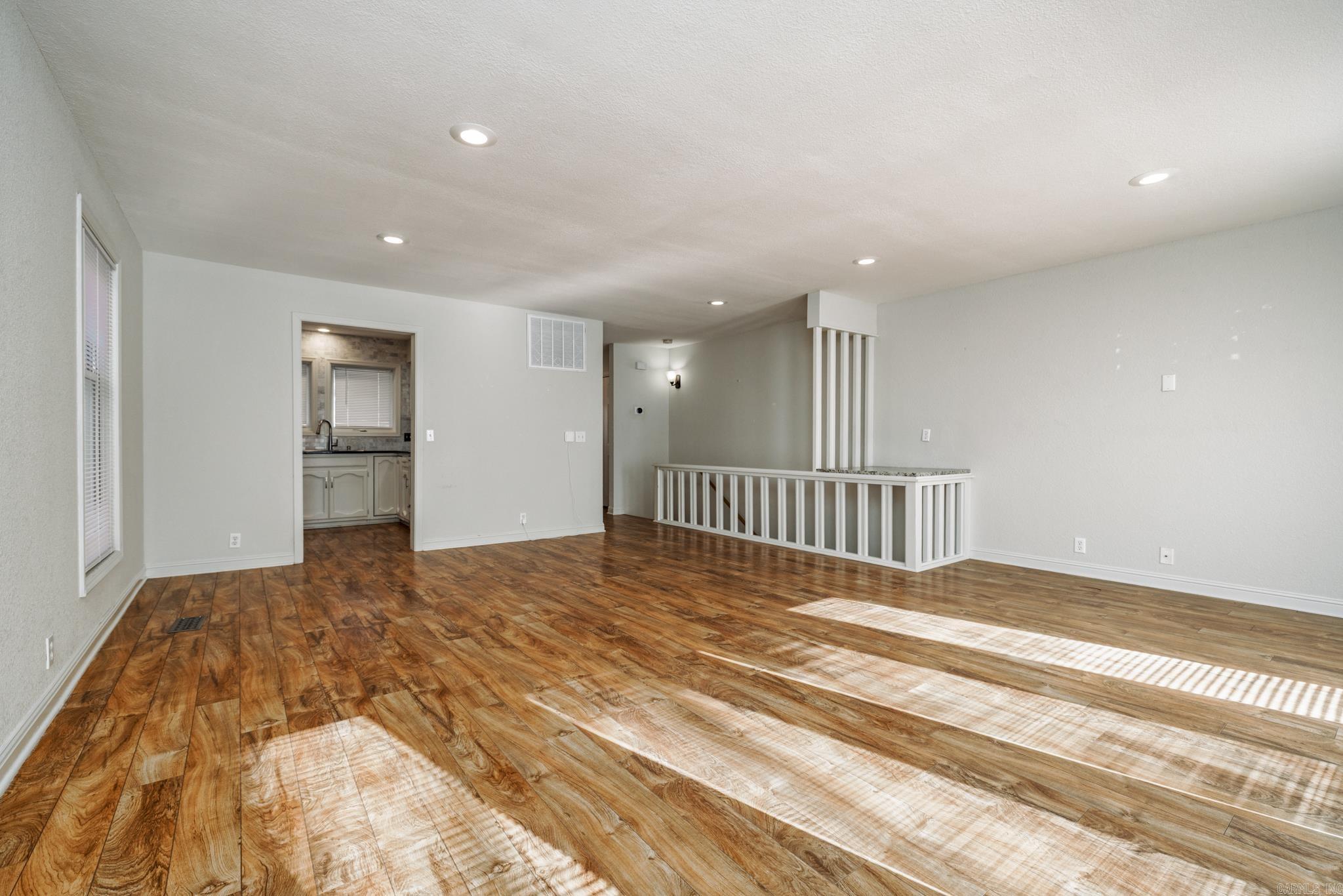 1 Gailosa  Hot Springs Village, AR