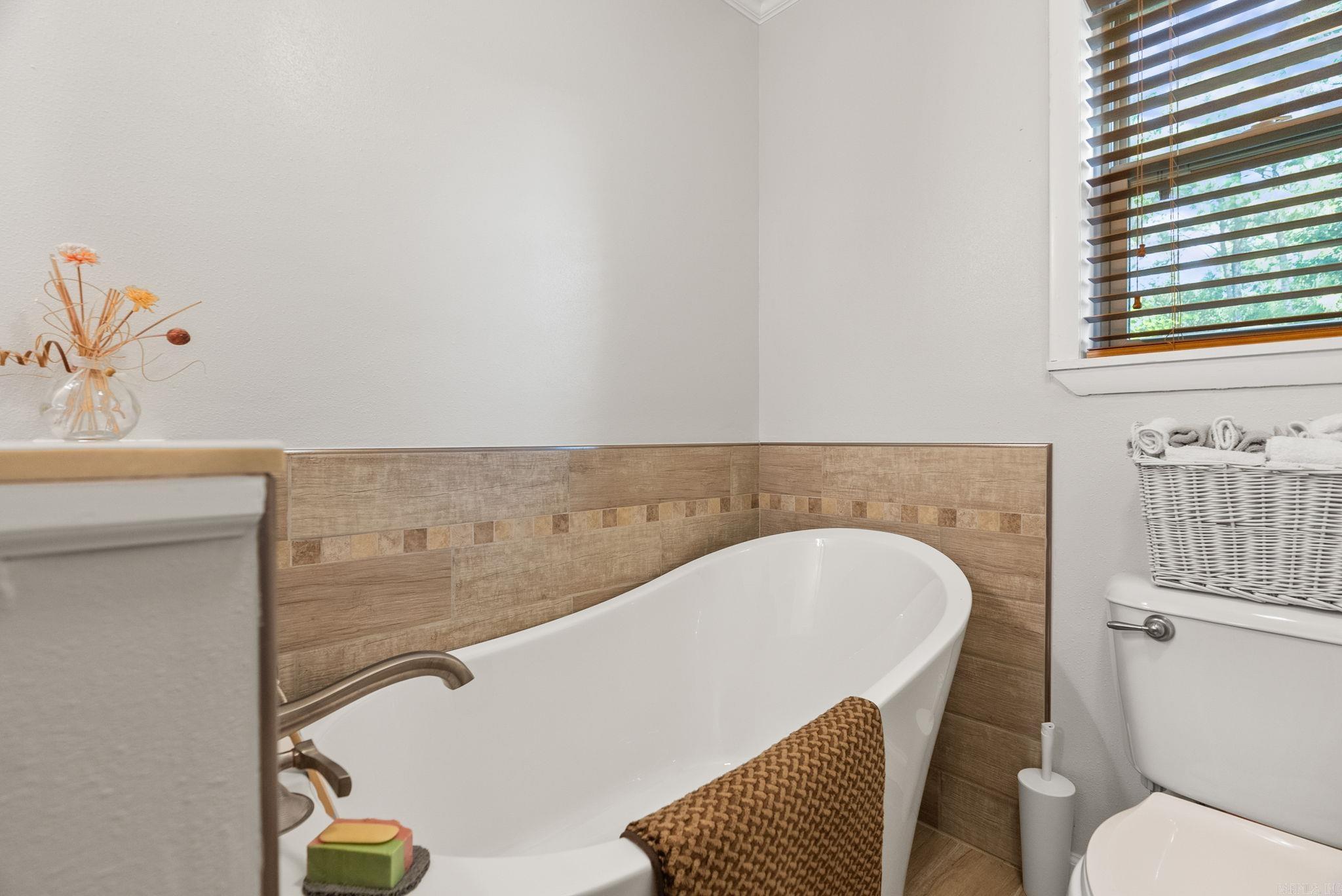 1 Cedar Oaks Dr  Conway, AR