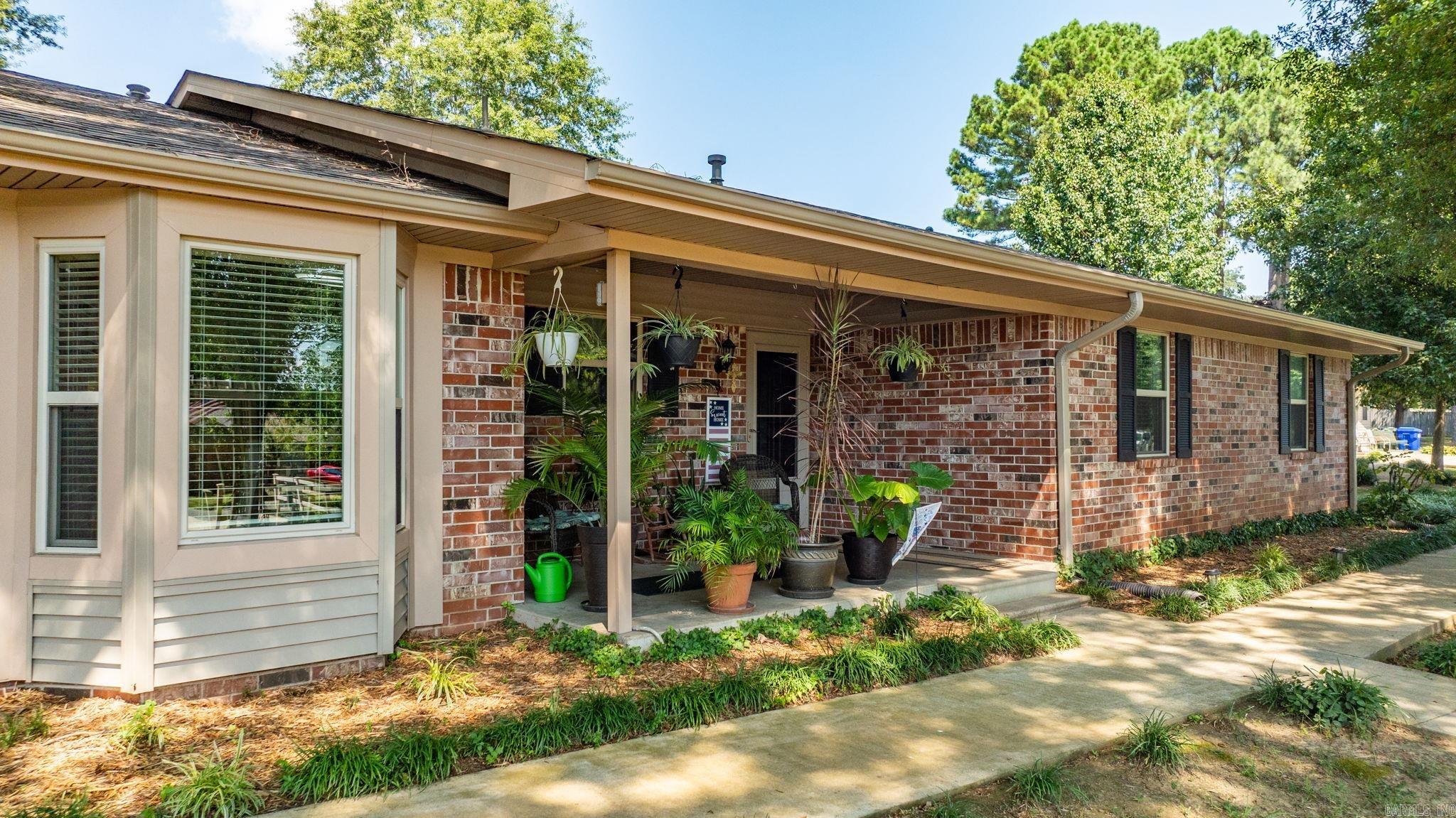 1 Cedar Oaks Dr  Conway, AR