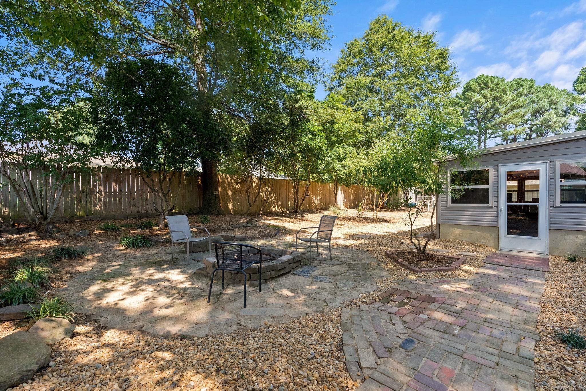 1 Cedar Oaks Dr  Conway, AR