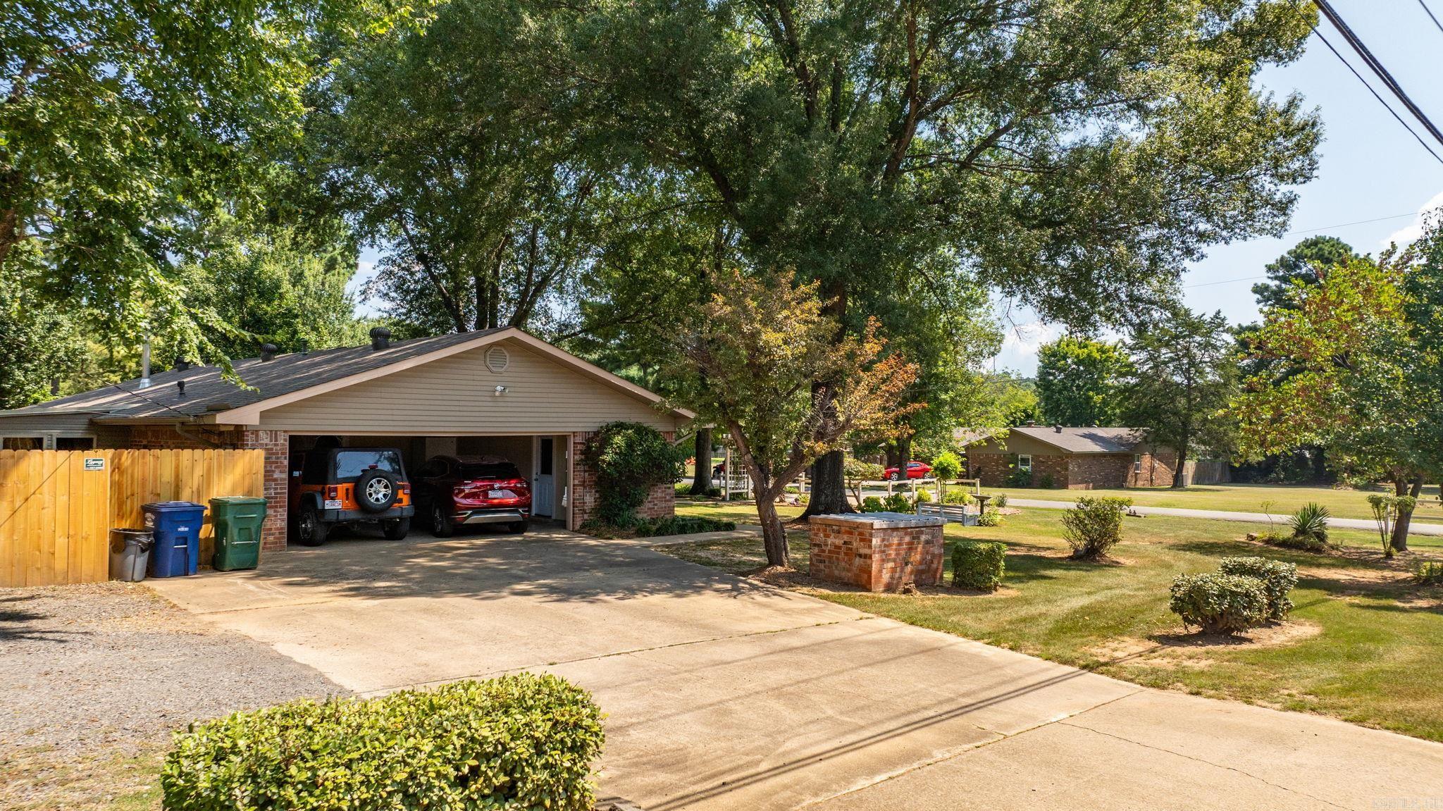 1 Cedar Oaks Dr  Conway, AR