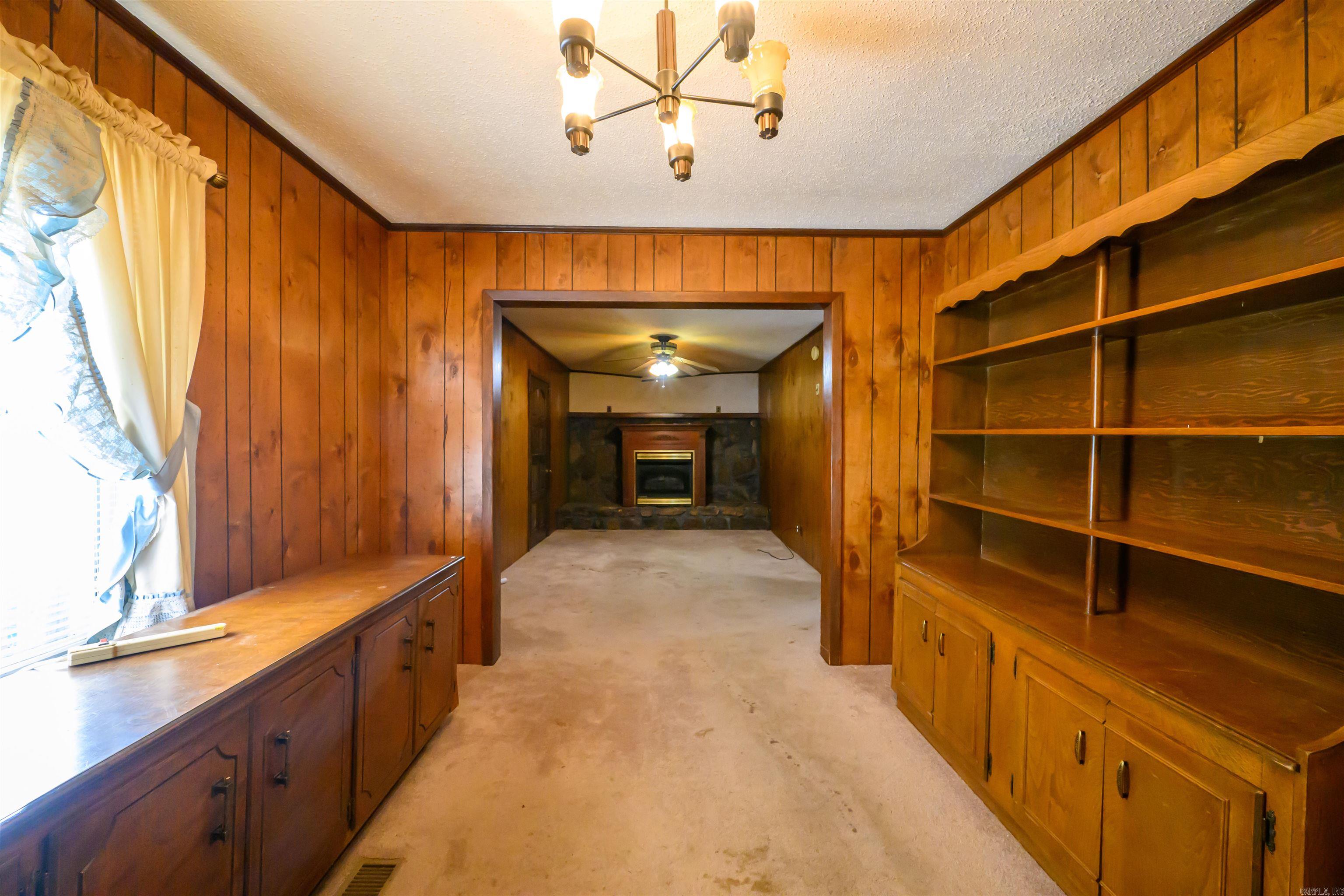 515 E Center  Cave City, AR