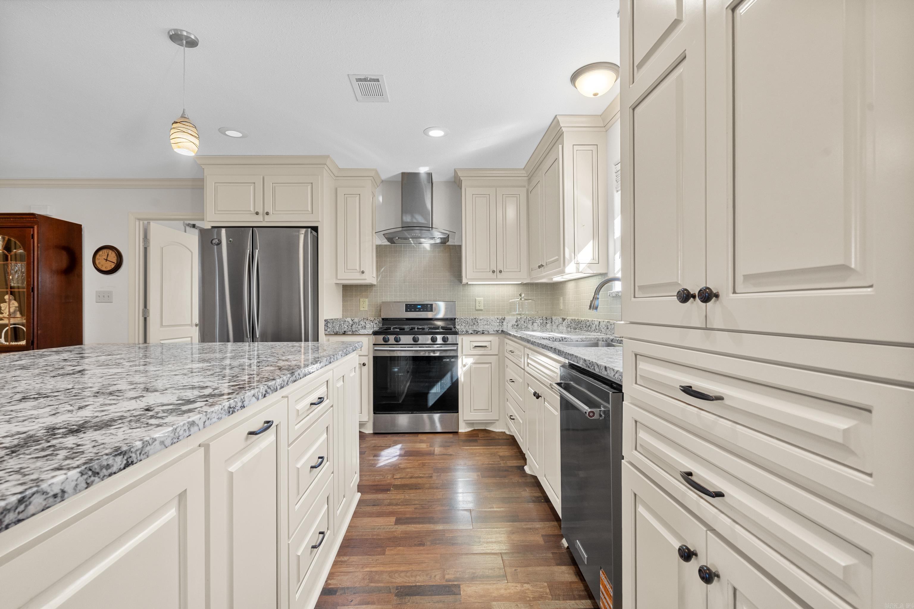 115 Pineknoll  Hot Springs, AR