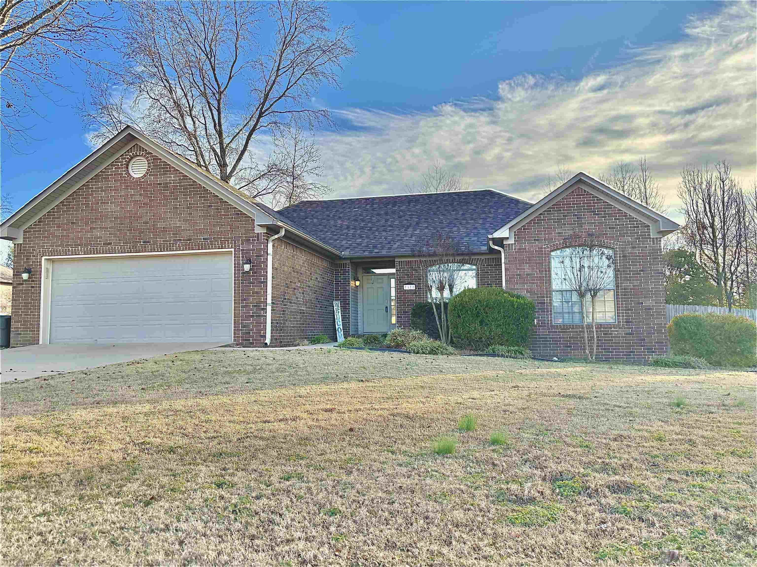 17 Vilsonia Way Vilonia, AR 72173