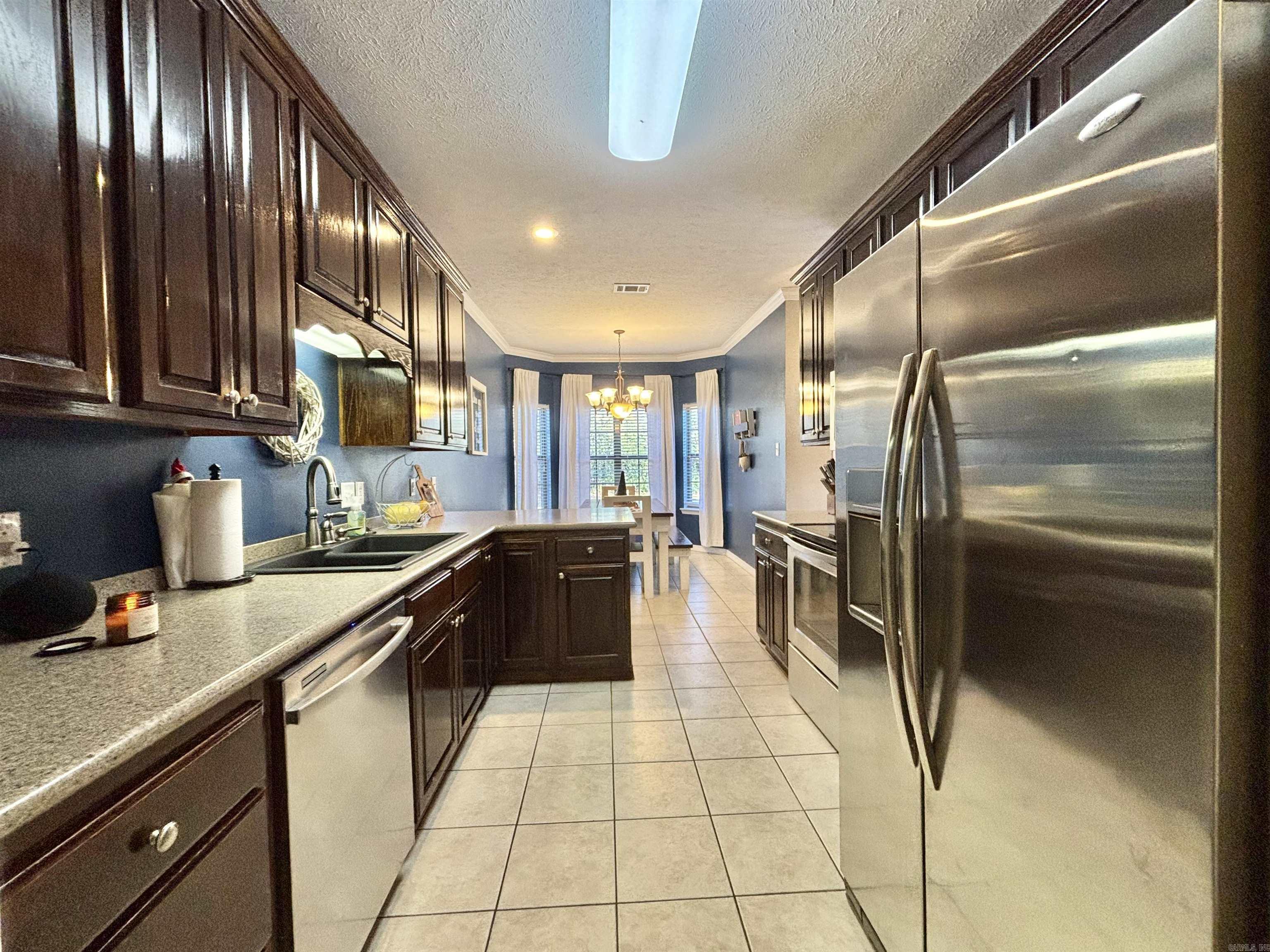 17 Vilsonia Way Vilonia, AR 72173