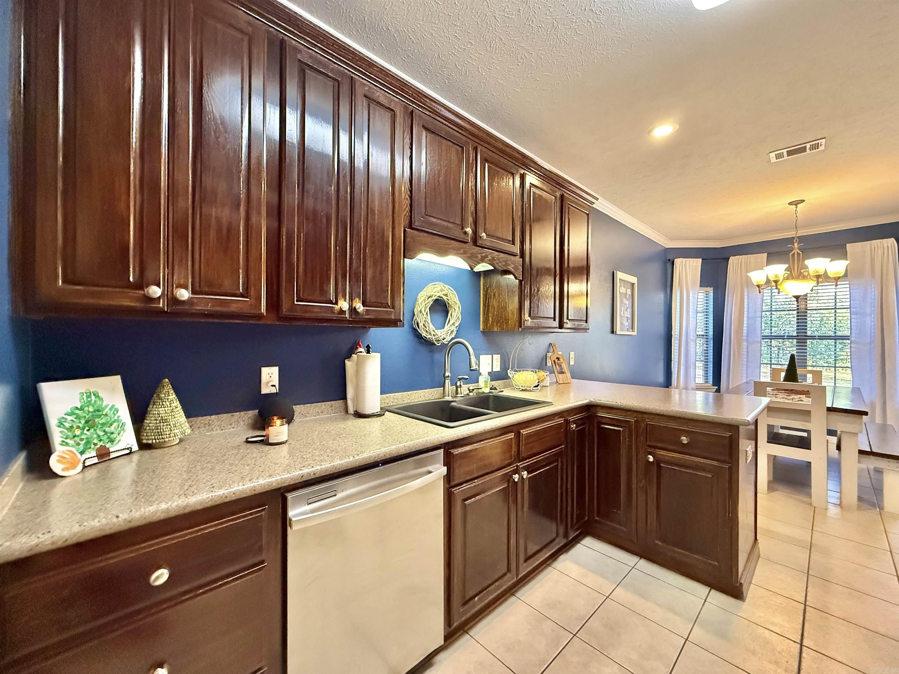 17 Vilsonia Way Vilonia, AR 72173