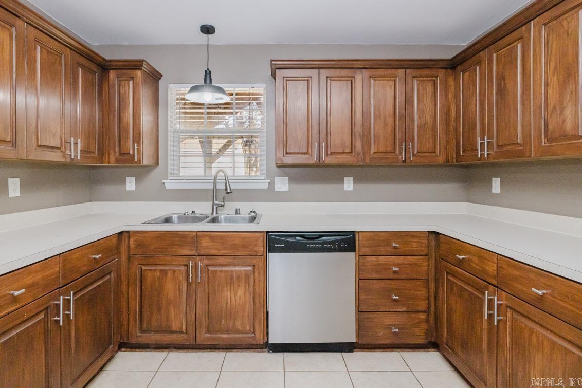 2826 GAGE  Benton, AR