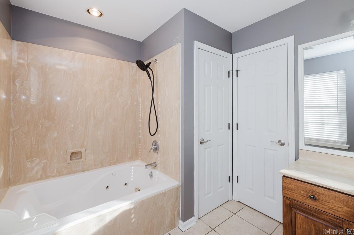 2826 GAGE  Benton, AR