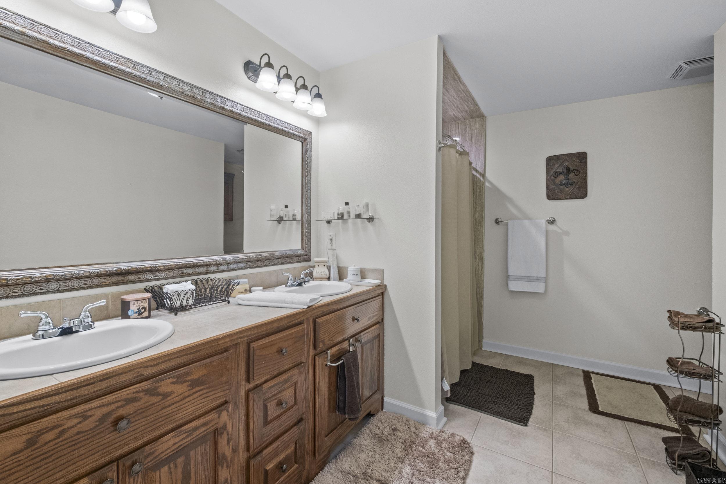 130 Oneida Way Maumelle, AR 72113