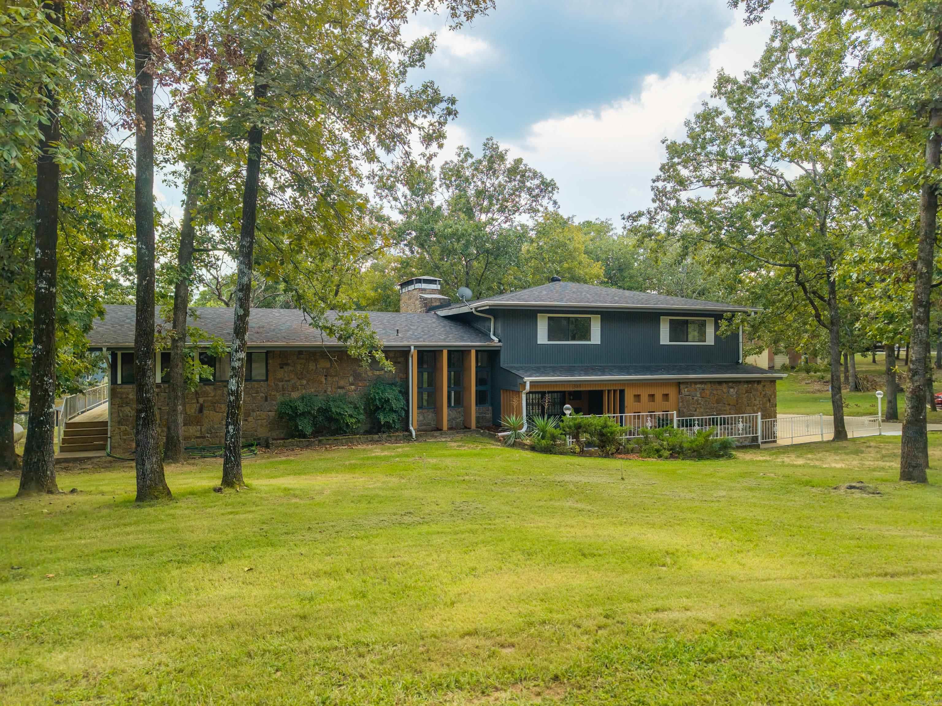 208 Southshore  Hot Springs, AR