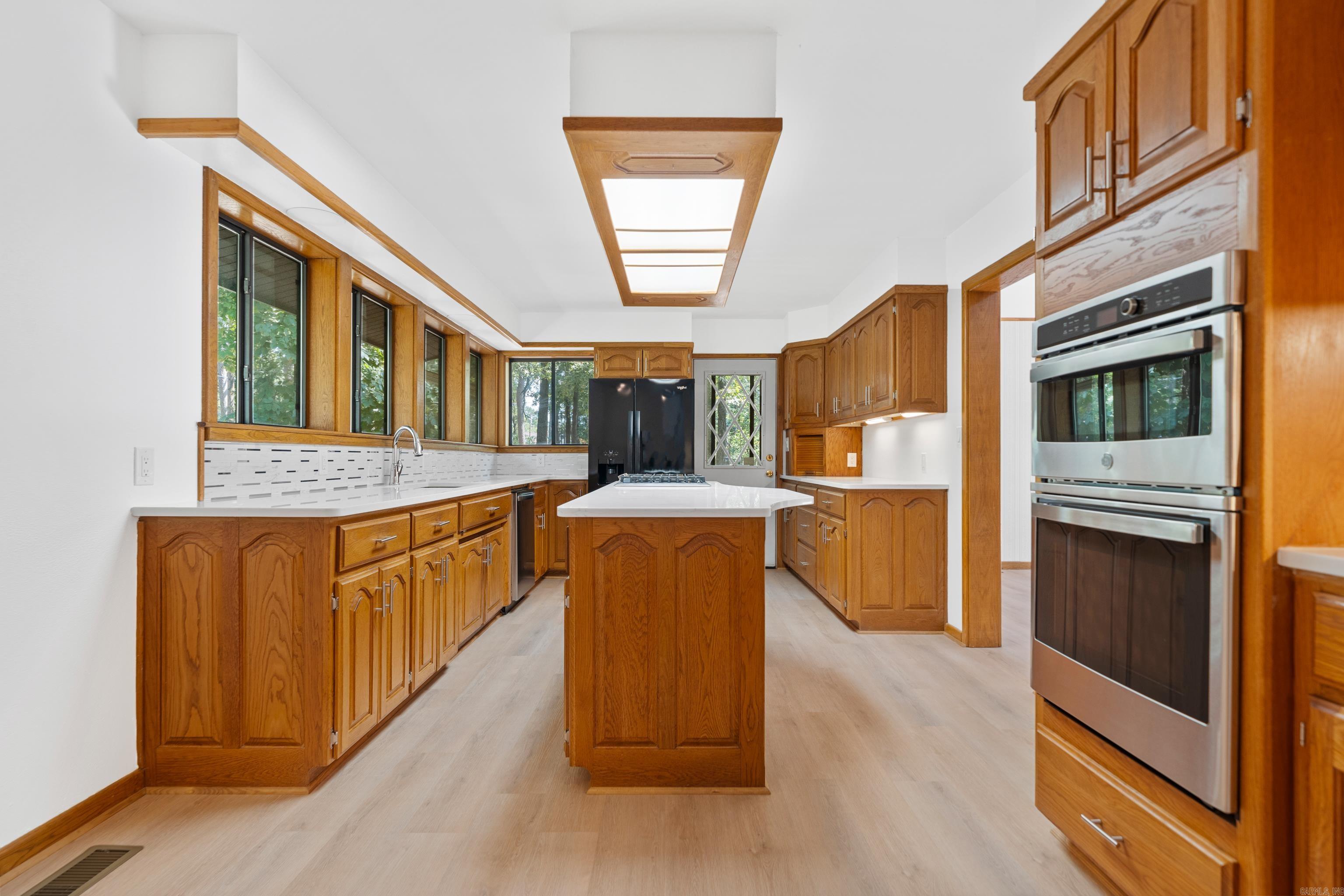 208 Southshore  Hot Springs, AR