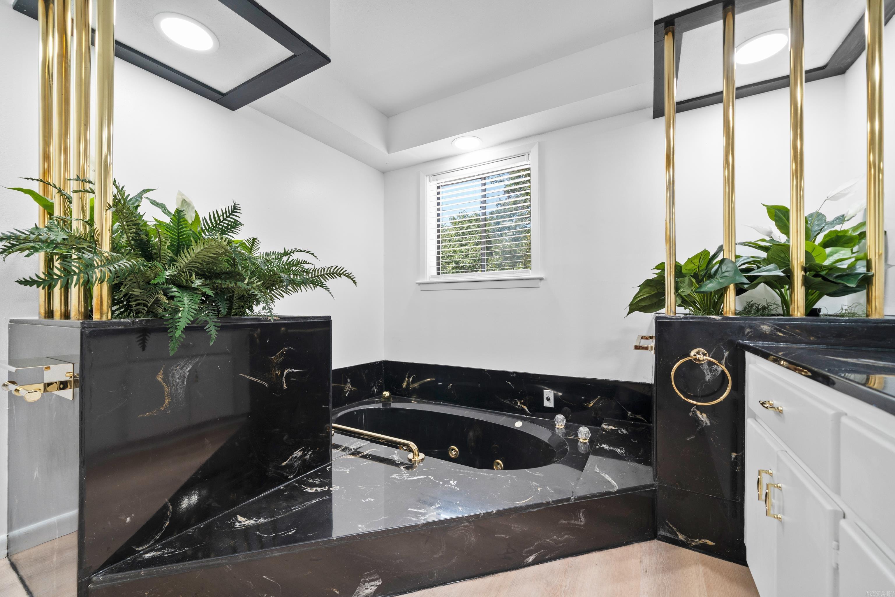 208 Southshore  Hot Springs, AR