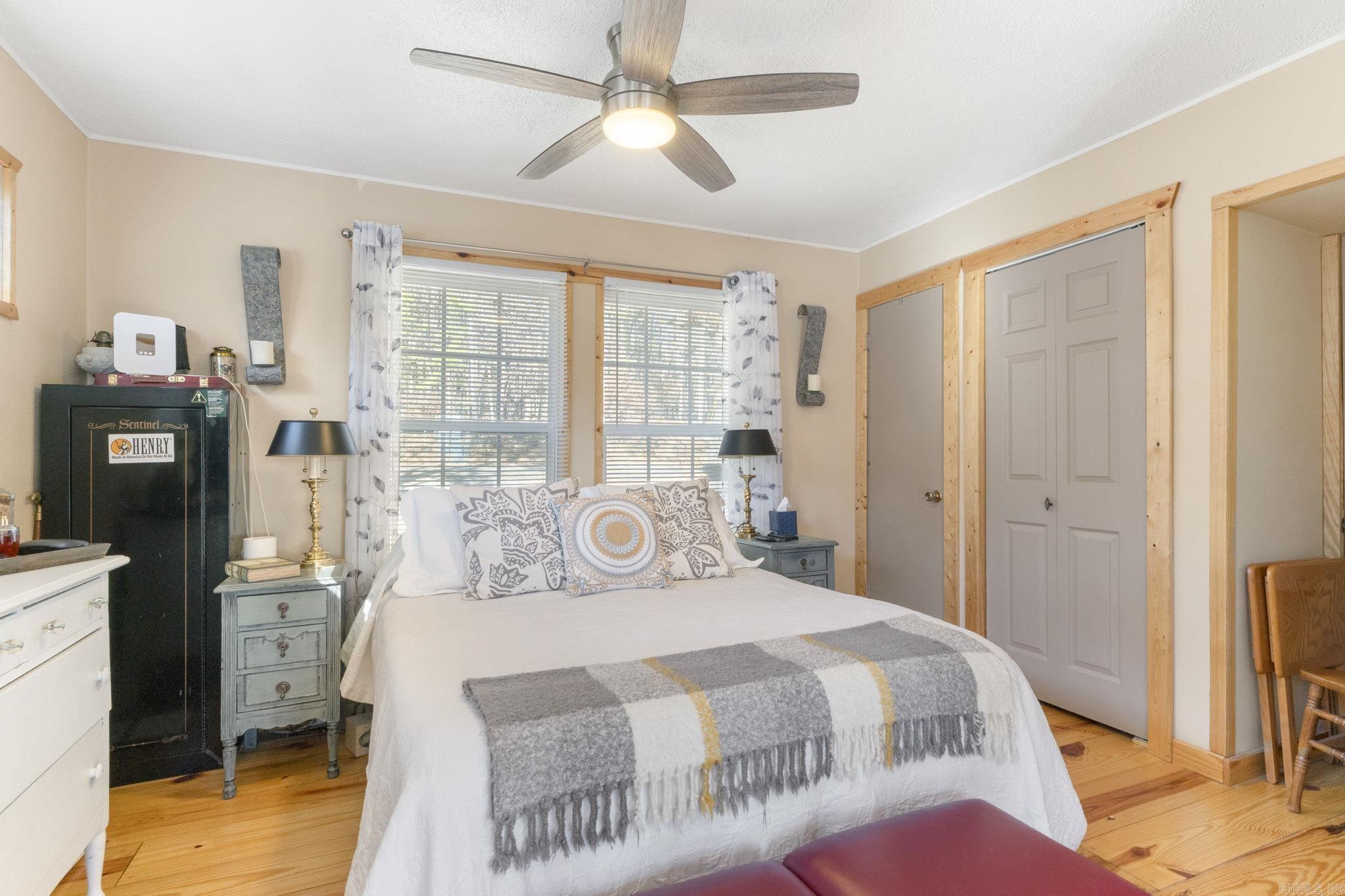 118 Cedar Valley Rd  Fairfield Bay, AR